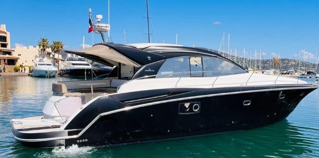 Occasion 2013 Jeanneau Prestige 440 S YachtFocus