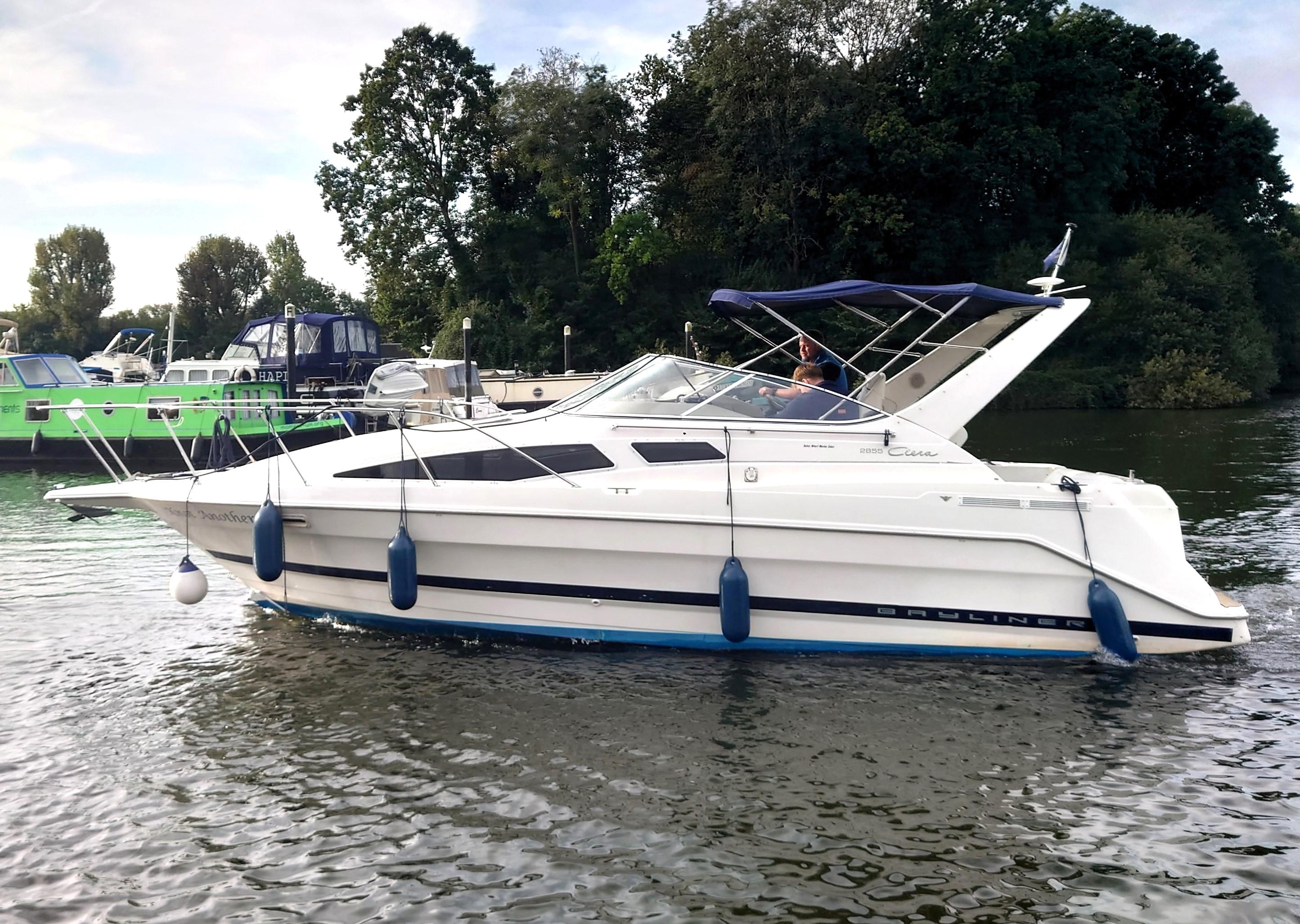 Bayliner Ciera Sunbridge Sports Cruiser For Sale Yachtworld