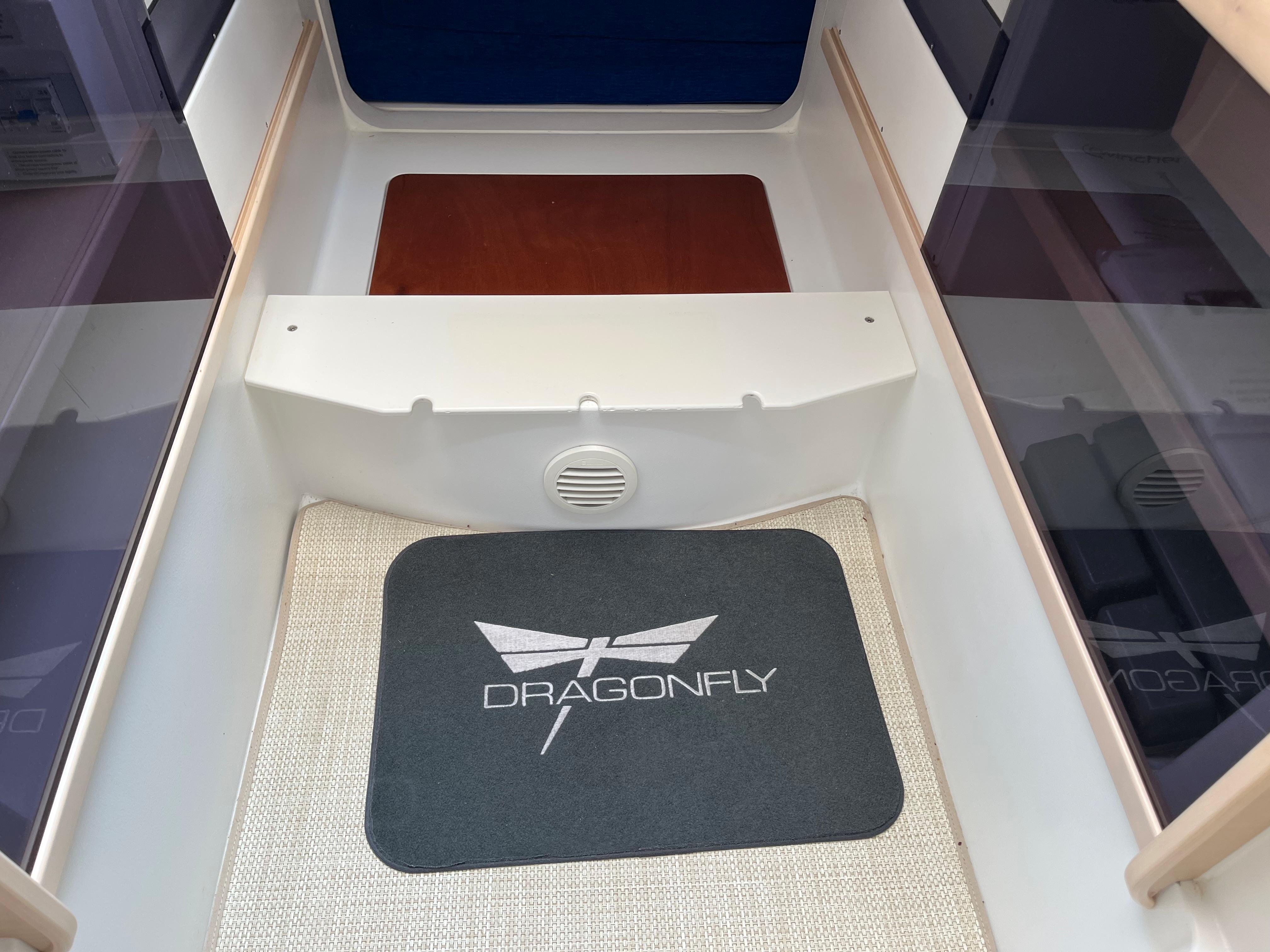 2019 Dragonfly 28 Performance Katamaran Und Trimaran Kaufen YachtWorld