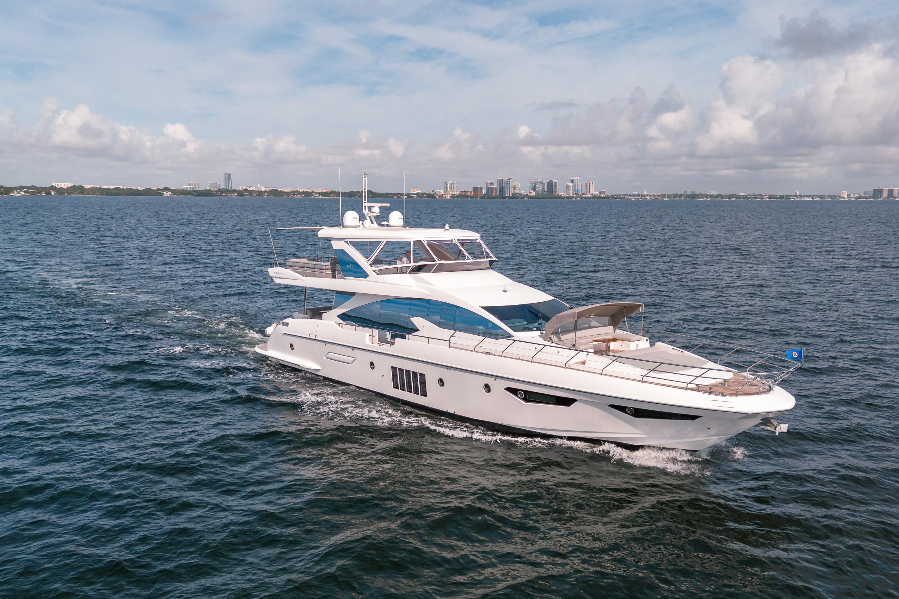 Azimut Flybridge Usado En Florida Cosas De Barcos