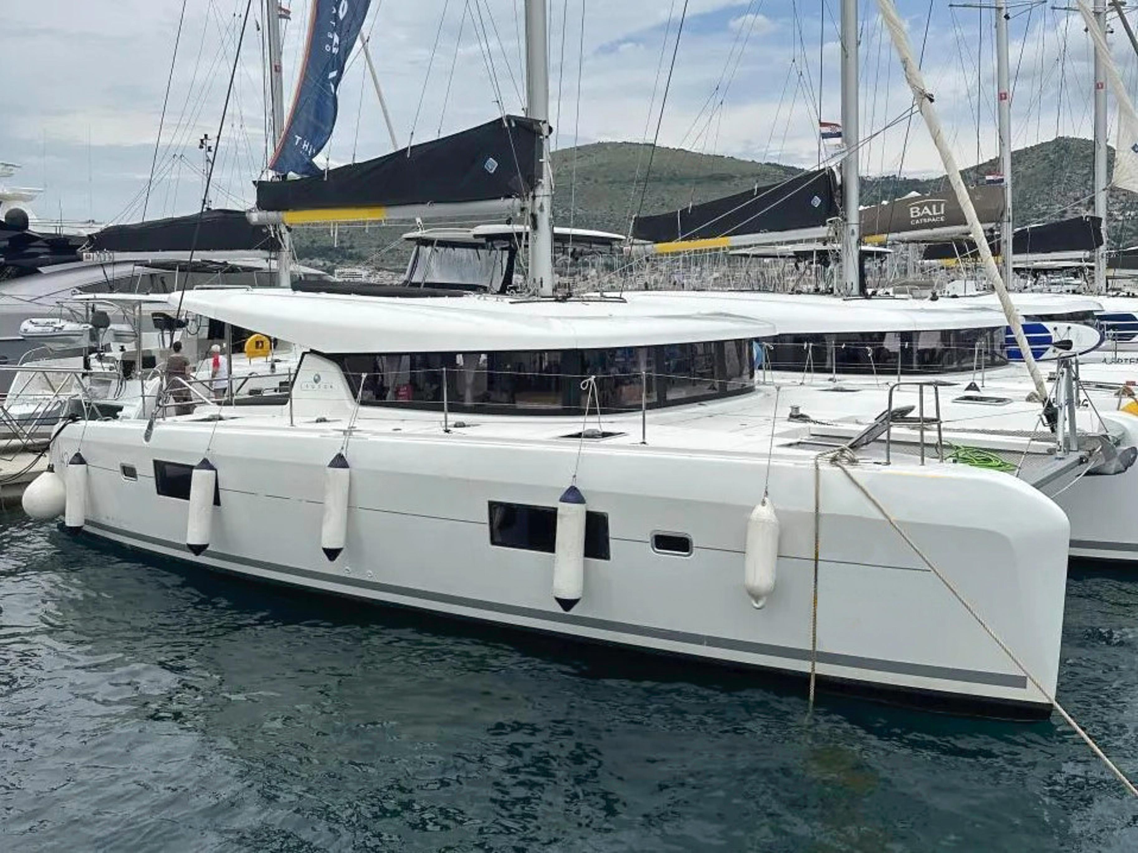 2017 Lagoon 42 Multi Hull For Sale YachtWorld