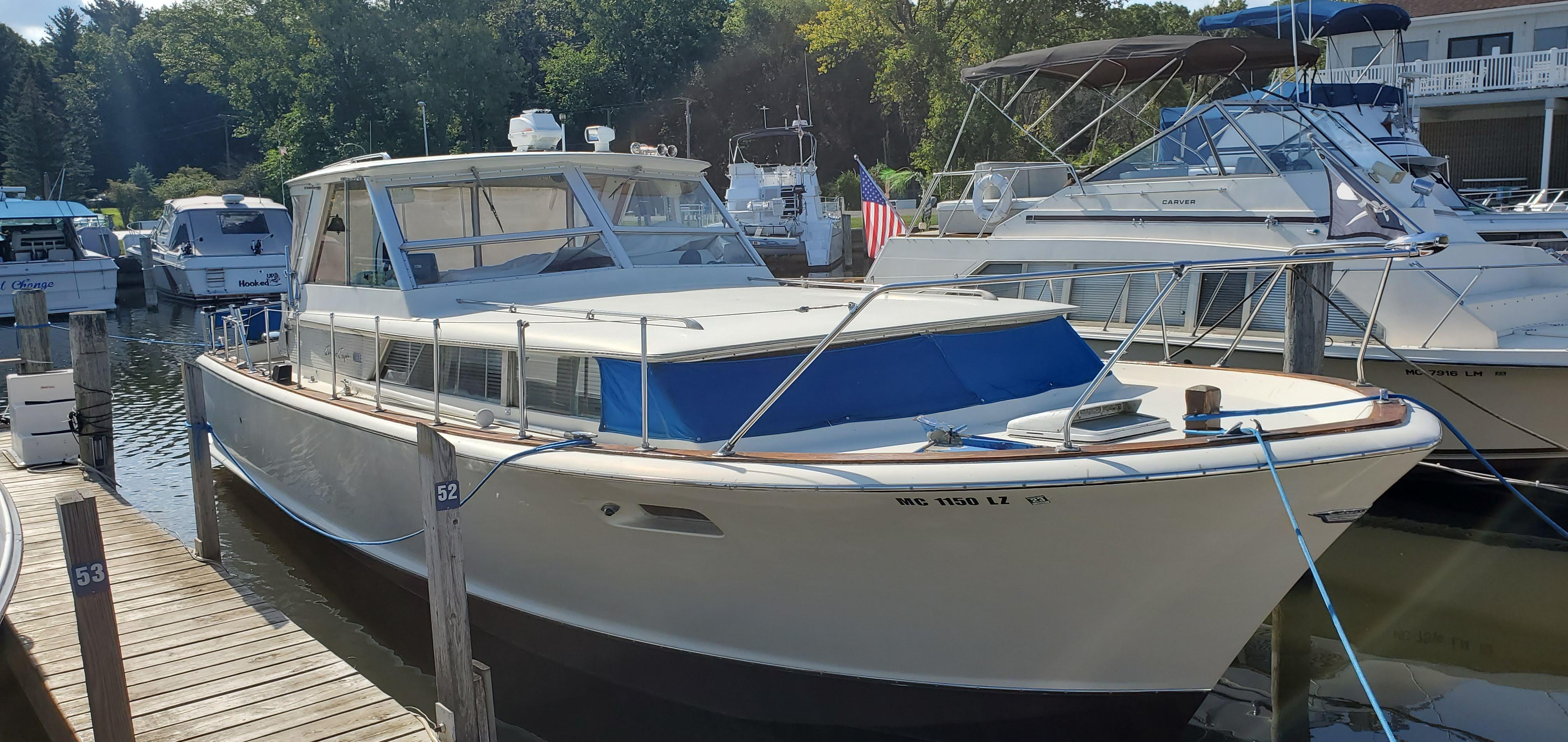 1968 Chris Craft Commander Motorcruiser Kaufen YachtWorld