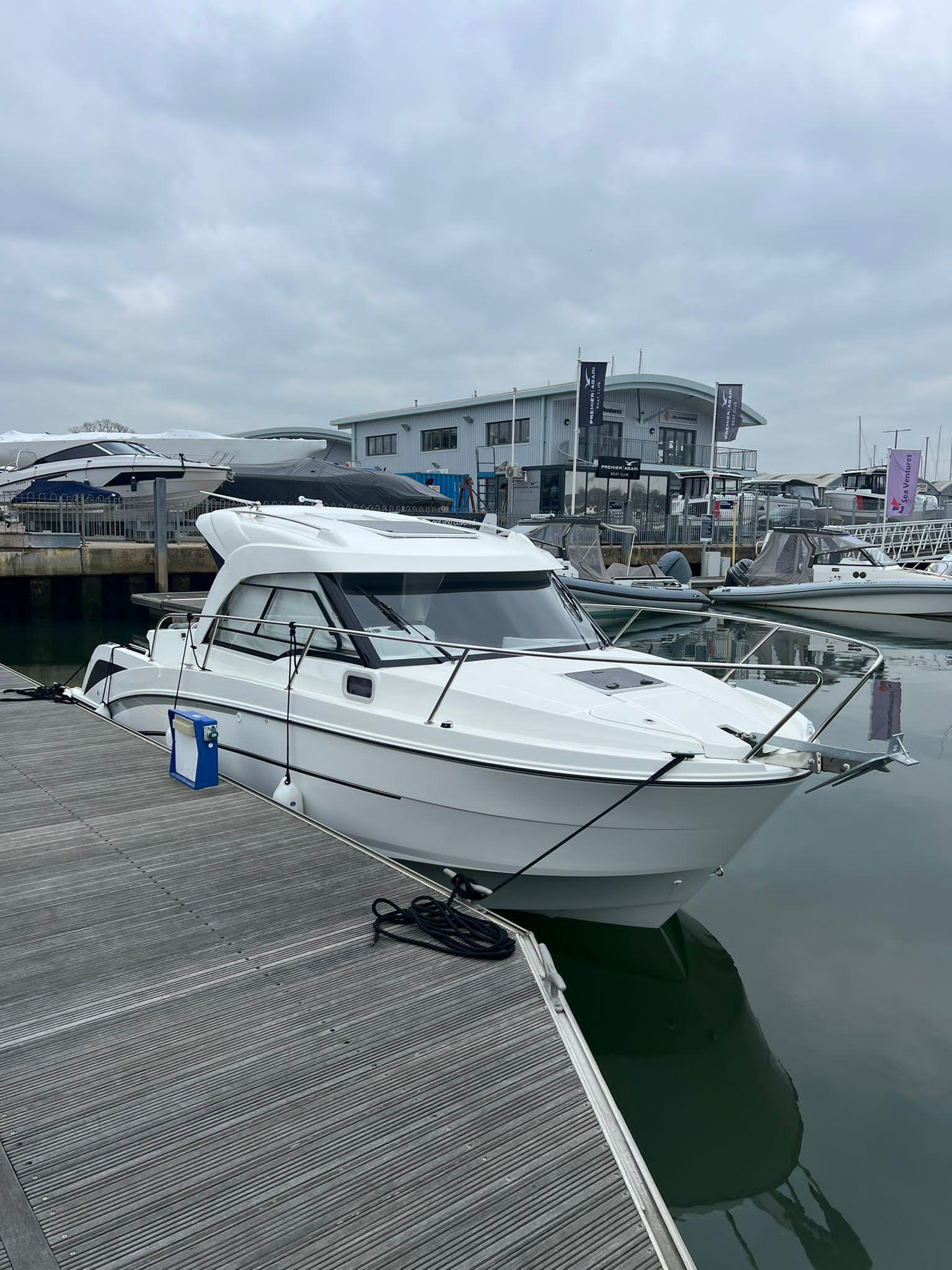 Beneteau Antares Tweedehands In Hampshire Inautia