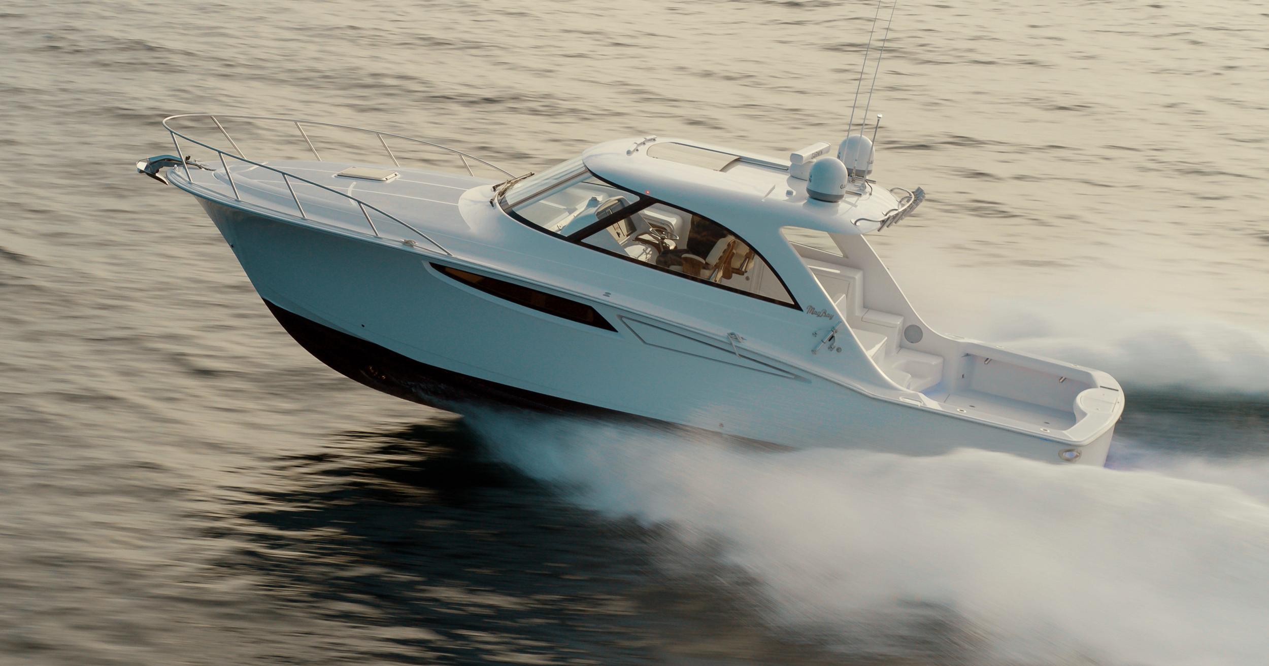 2025 Mag Bay 42 Express Croiseurs rapides à vendre YachtWorld