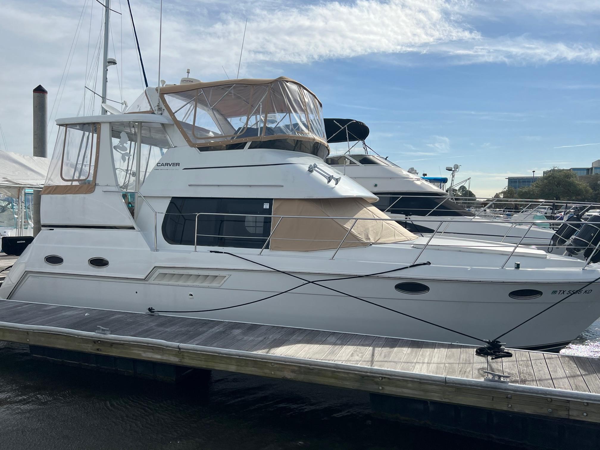 2001 Carver 356 Aft Cabin Motor Yacht Bateaux à cabine arrière à vendre