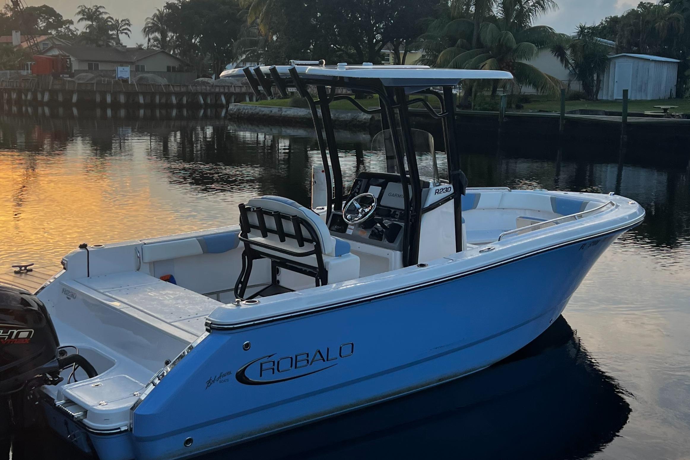 Robalo R Center Console Center Console For Sale Yachtworld