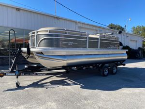 2024 Sun Tracker Party Barge® 20 DLX