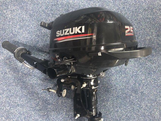 Neue 2023 Suzuki Buitenboordmotor DF2 5 Boatshop24