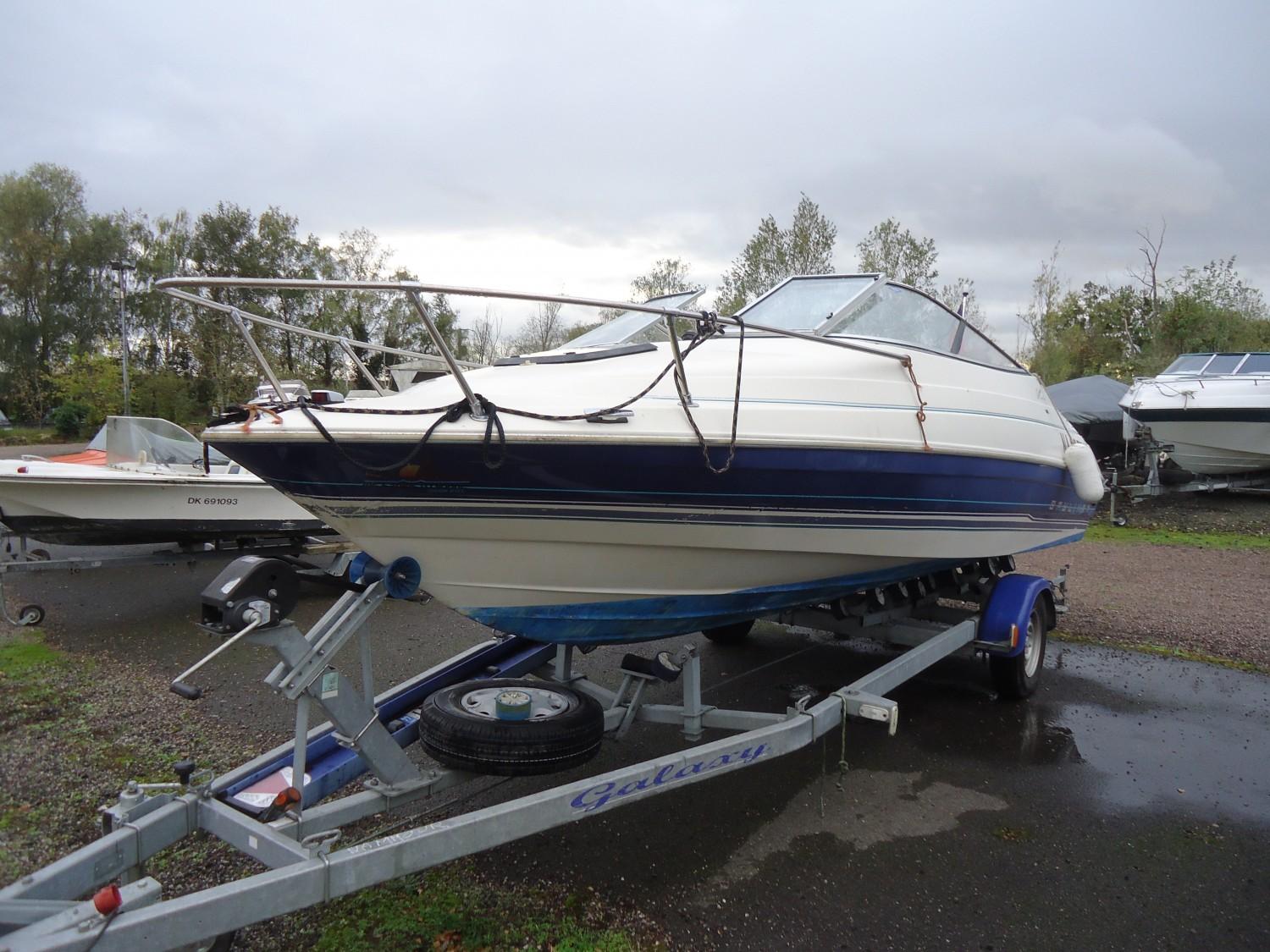 Occasion Bayliner Bayliner Capri Cuddy Gard Topboats