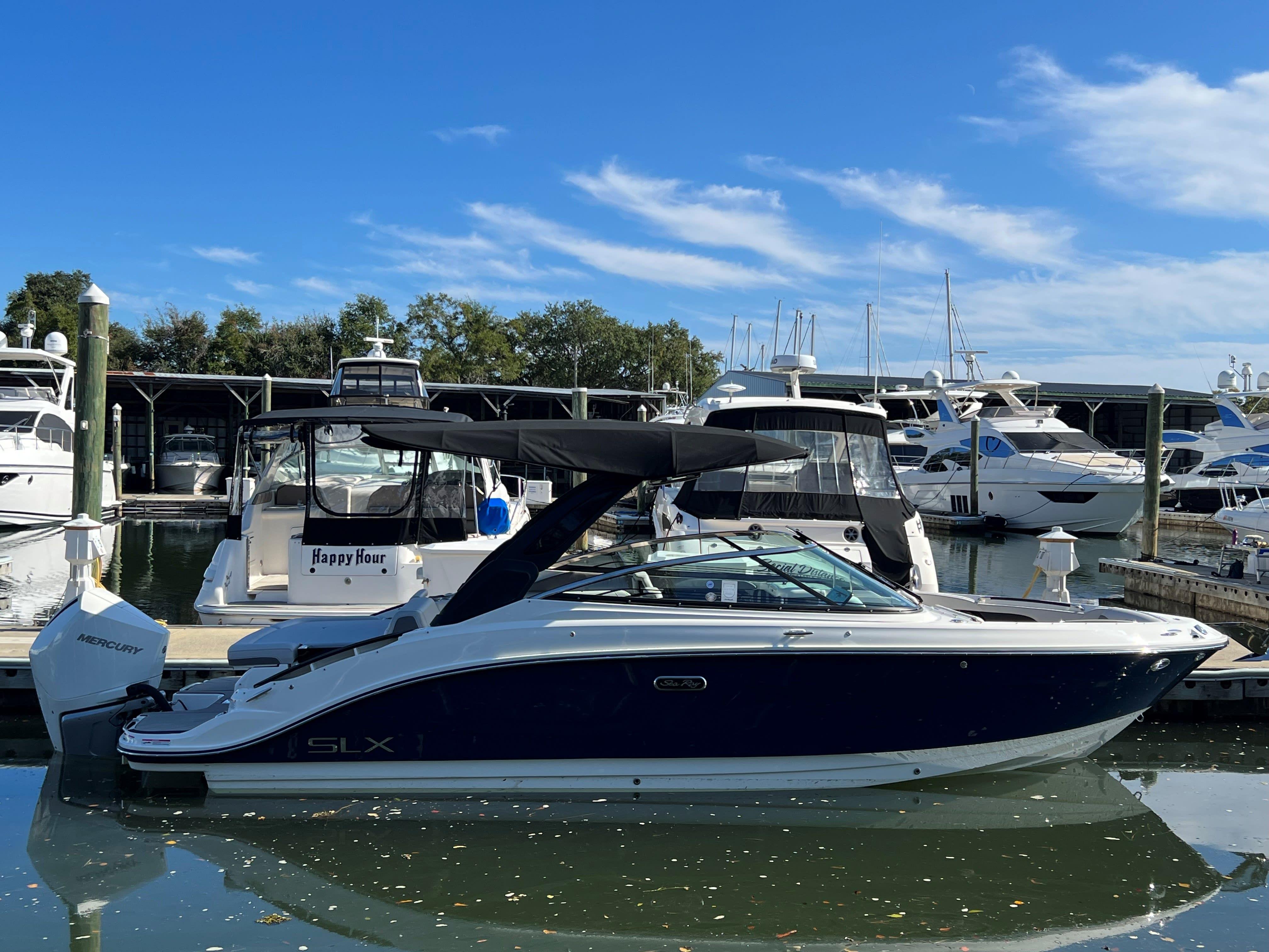 Sea Ray Slx Outboard Runabout For Sale Yachtworld