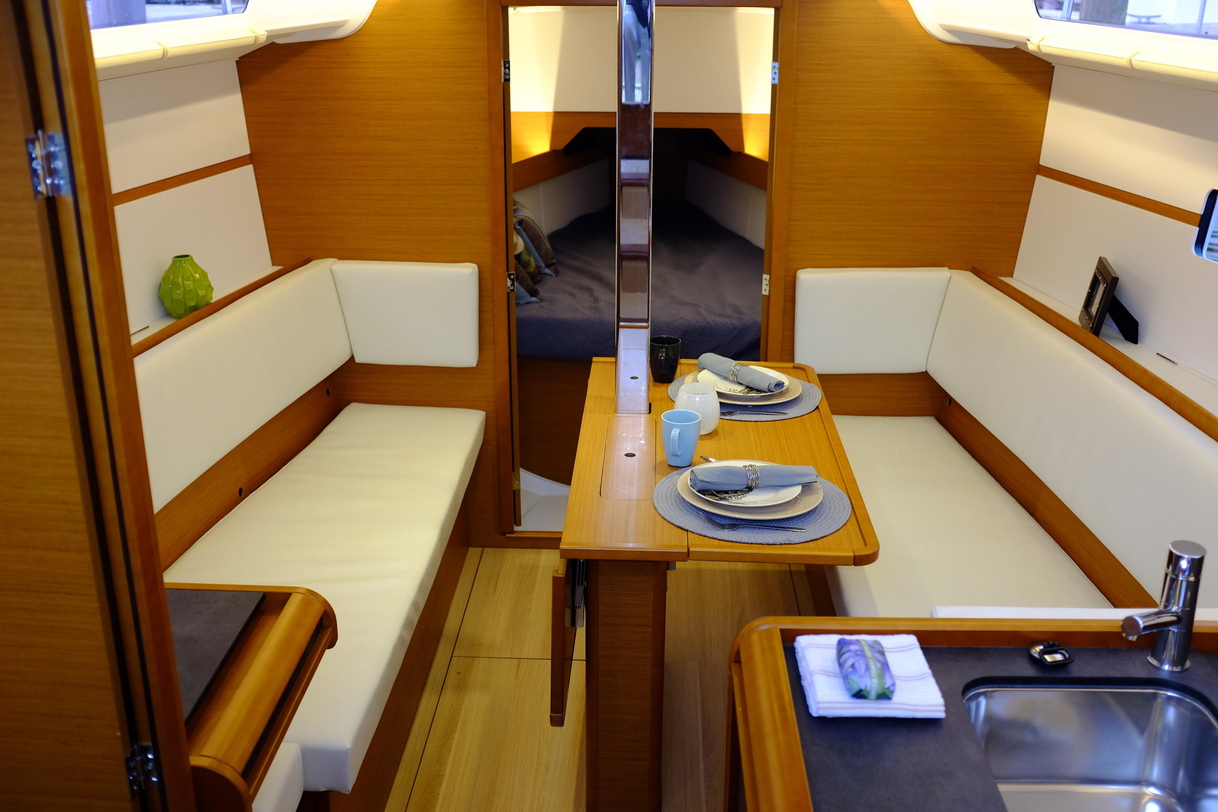 2024 Jeanneau Sun Odyssey 349 Croisières voile à vendre YachtWorld