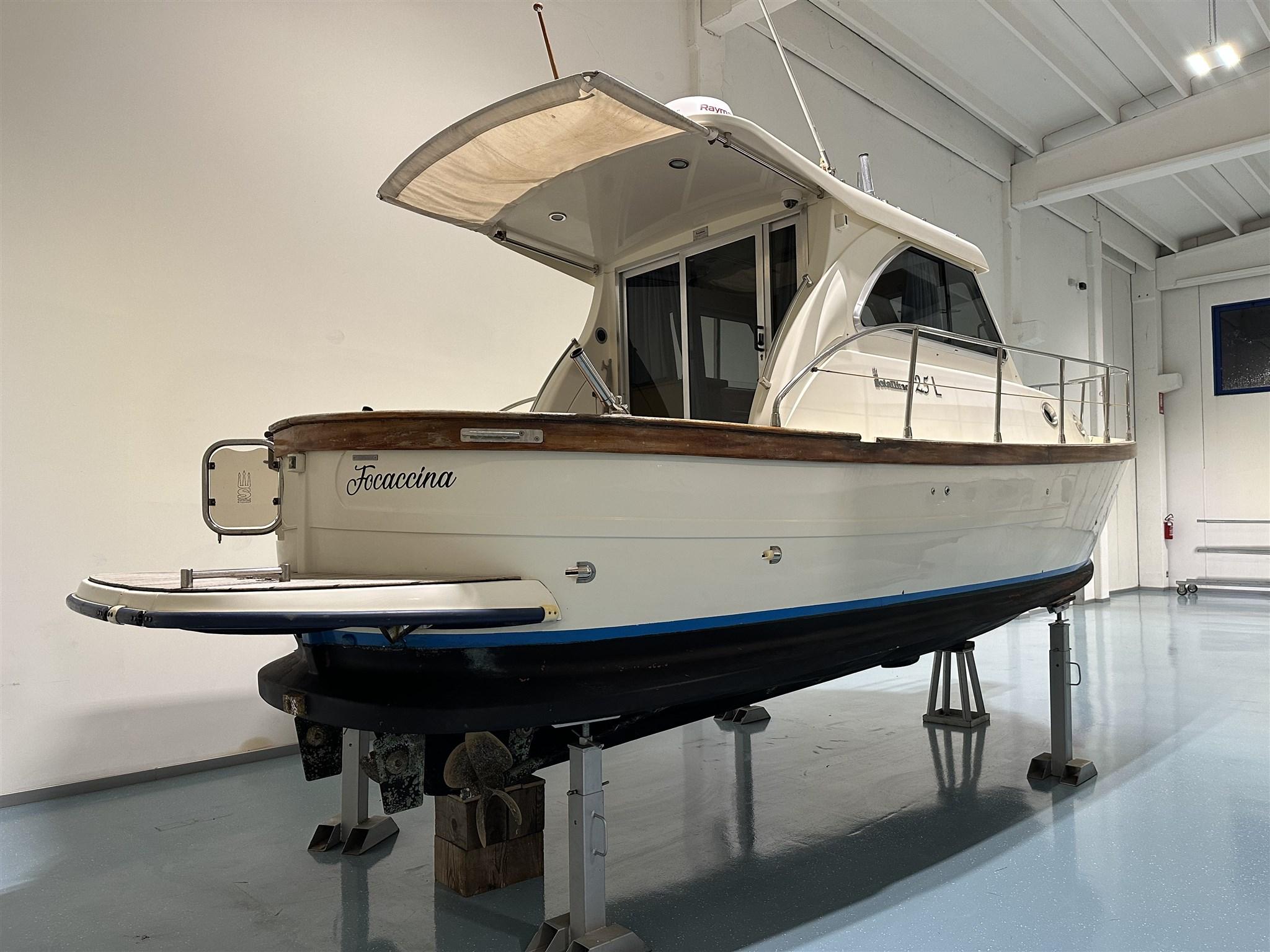 2005 Sciallino 25 L Pilothouse For Sale YachtWorld