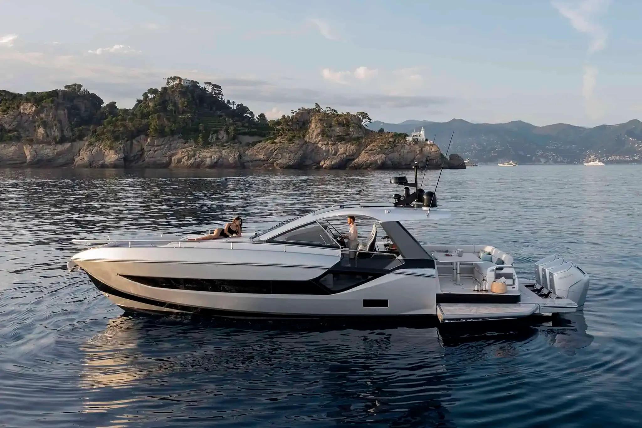 50 ft Azimut 2016