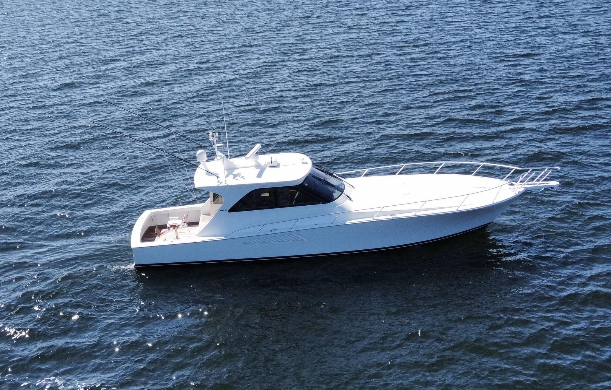 Viking 52 Salt Therapy - Exterior Profile