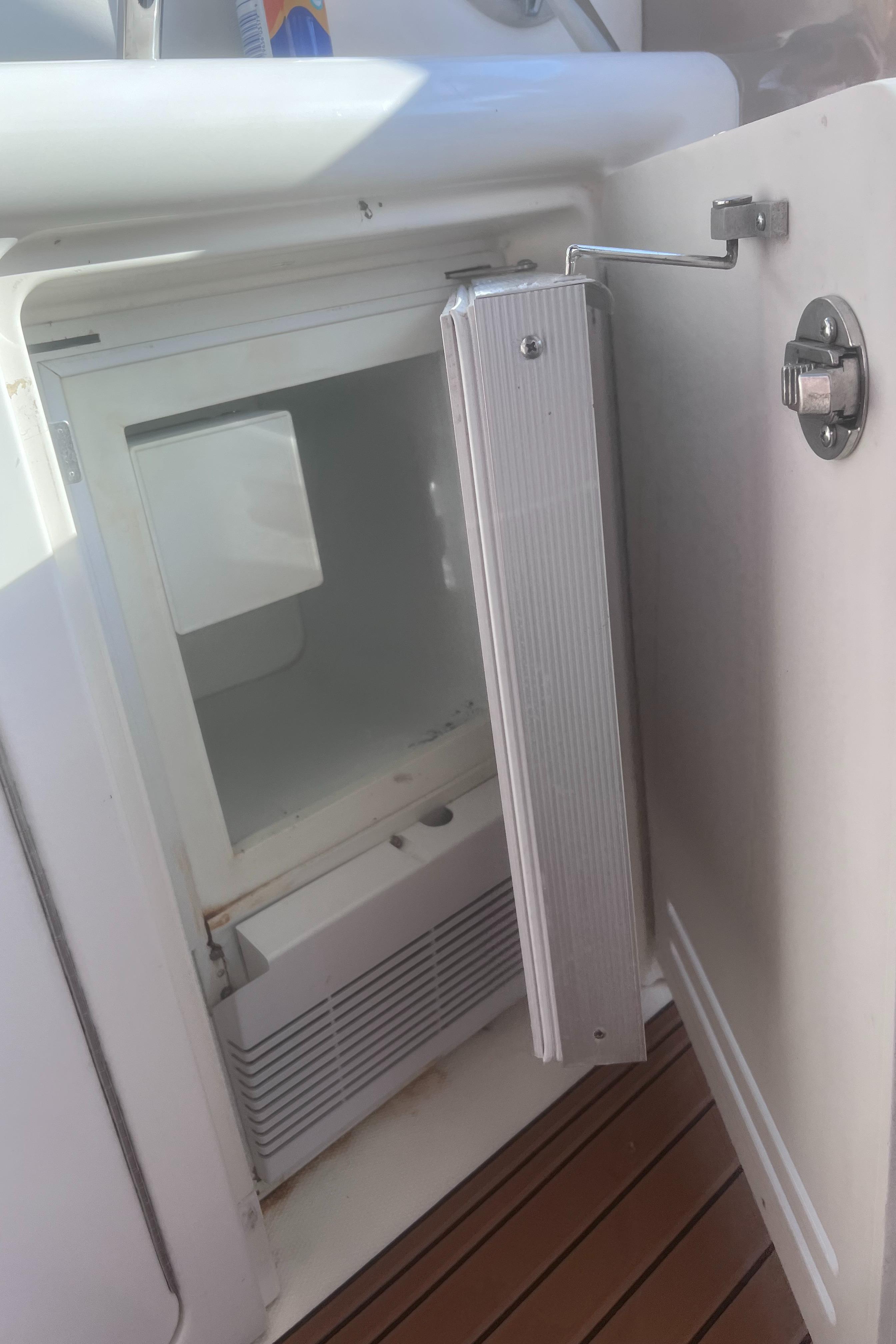 2000-sea-ray-460-sundancer-power-9530020-20240903115055685-1_XLARGE