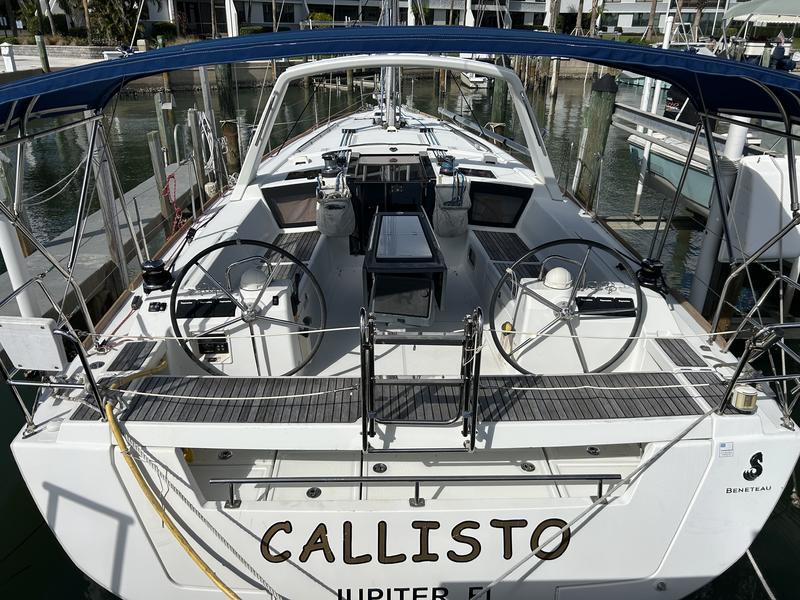 Yacht Photos Pics