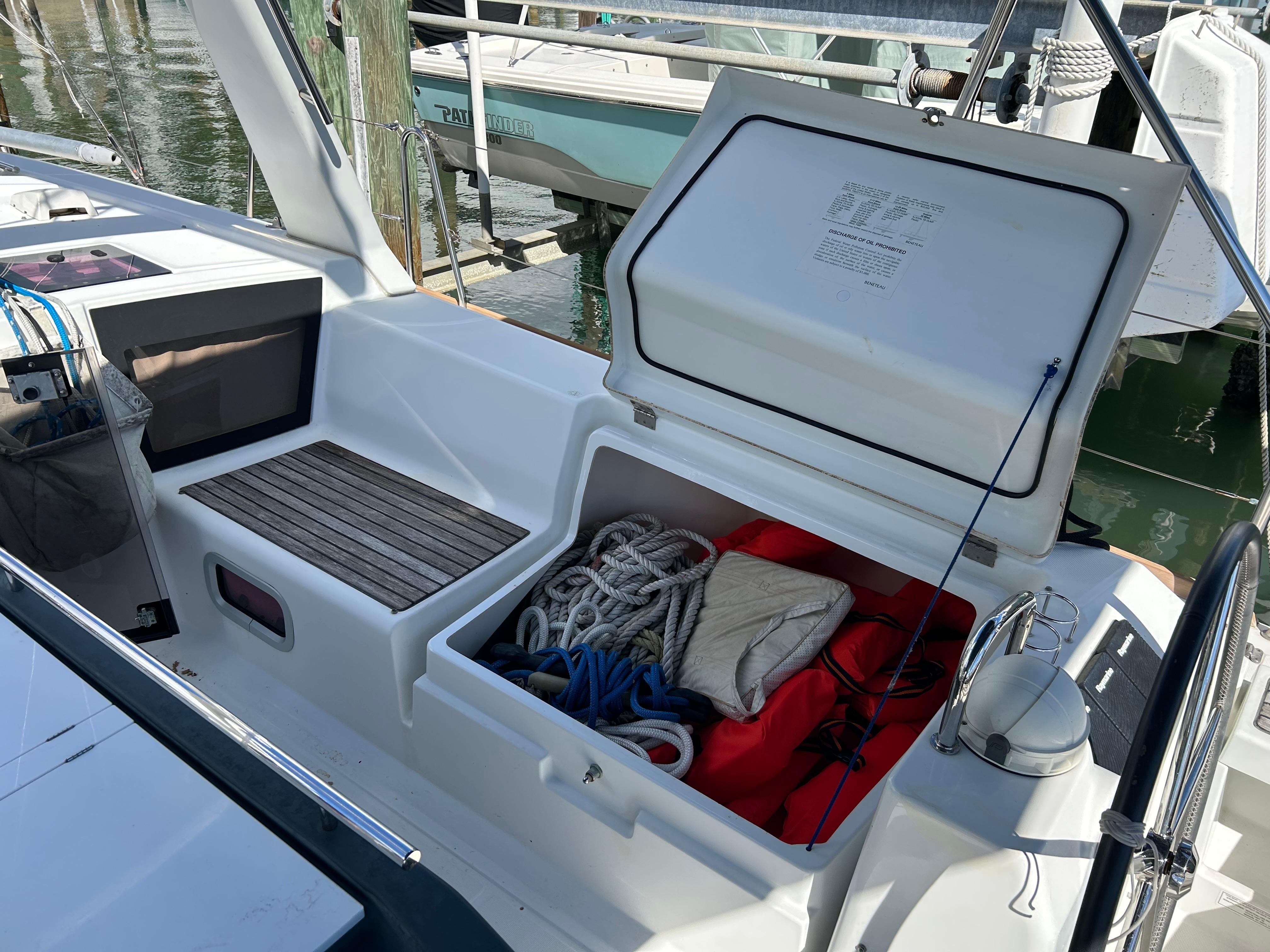 Yacht Photos Pics