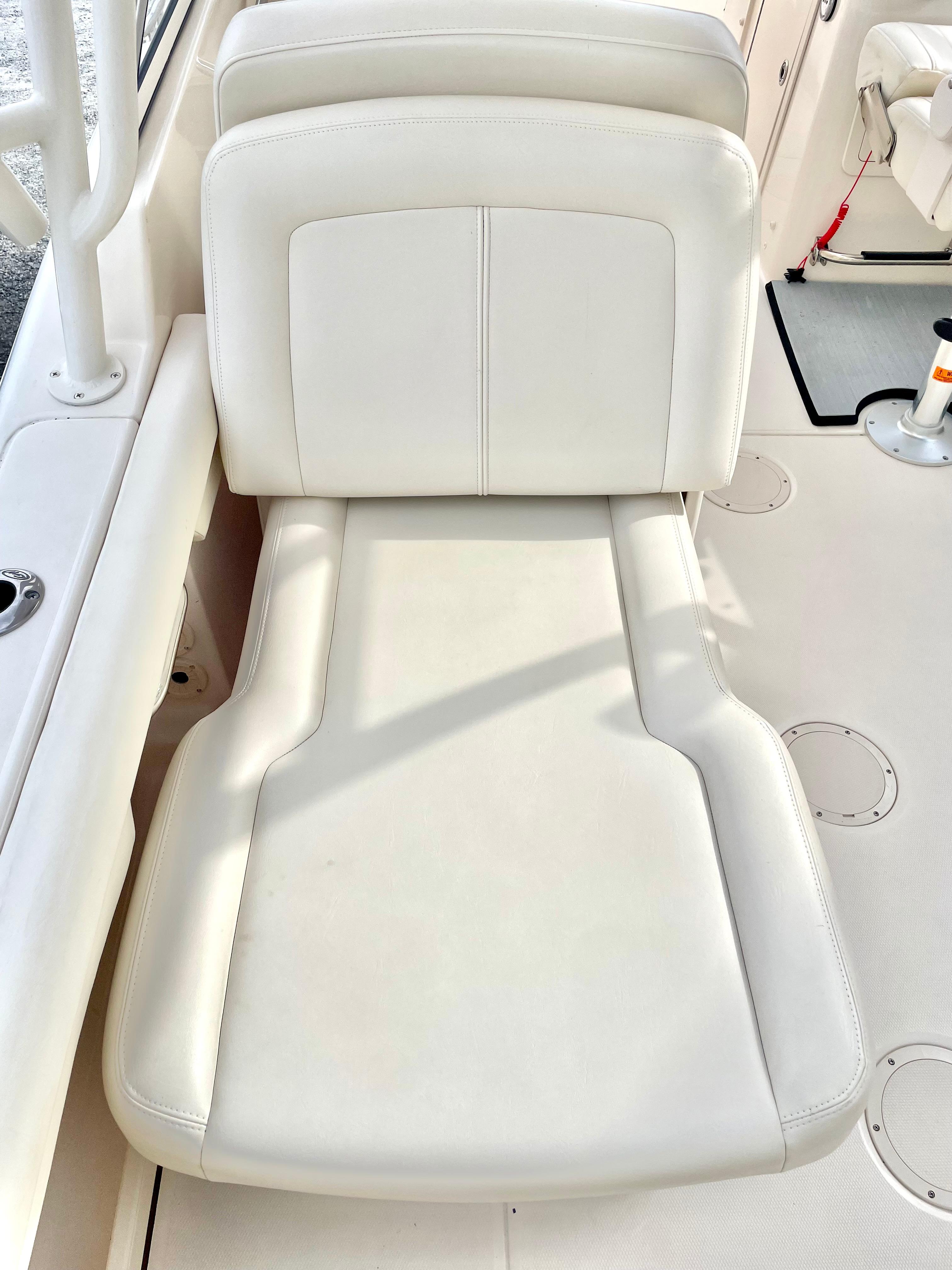 2018-grady-white-freedom-255-power-9650024-977713037-0-020520251643-14