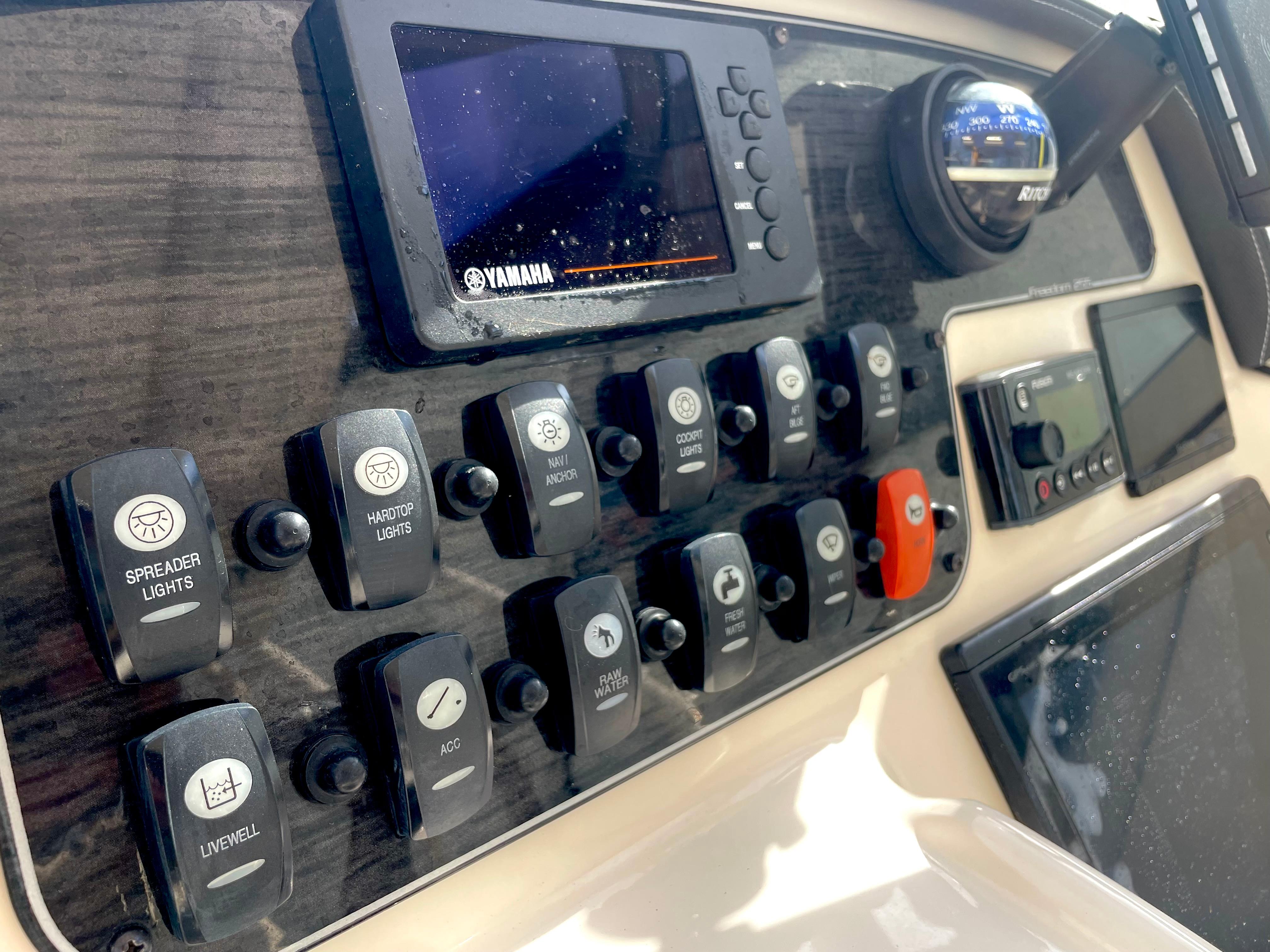 2018-grady-white-freedom-255-power-9650024-977713048-0-020520251644-17