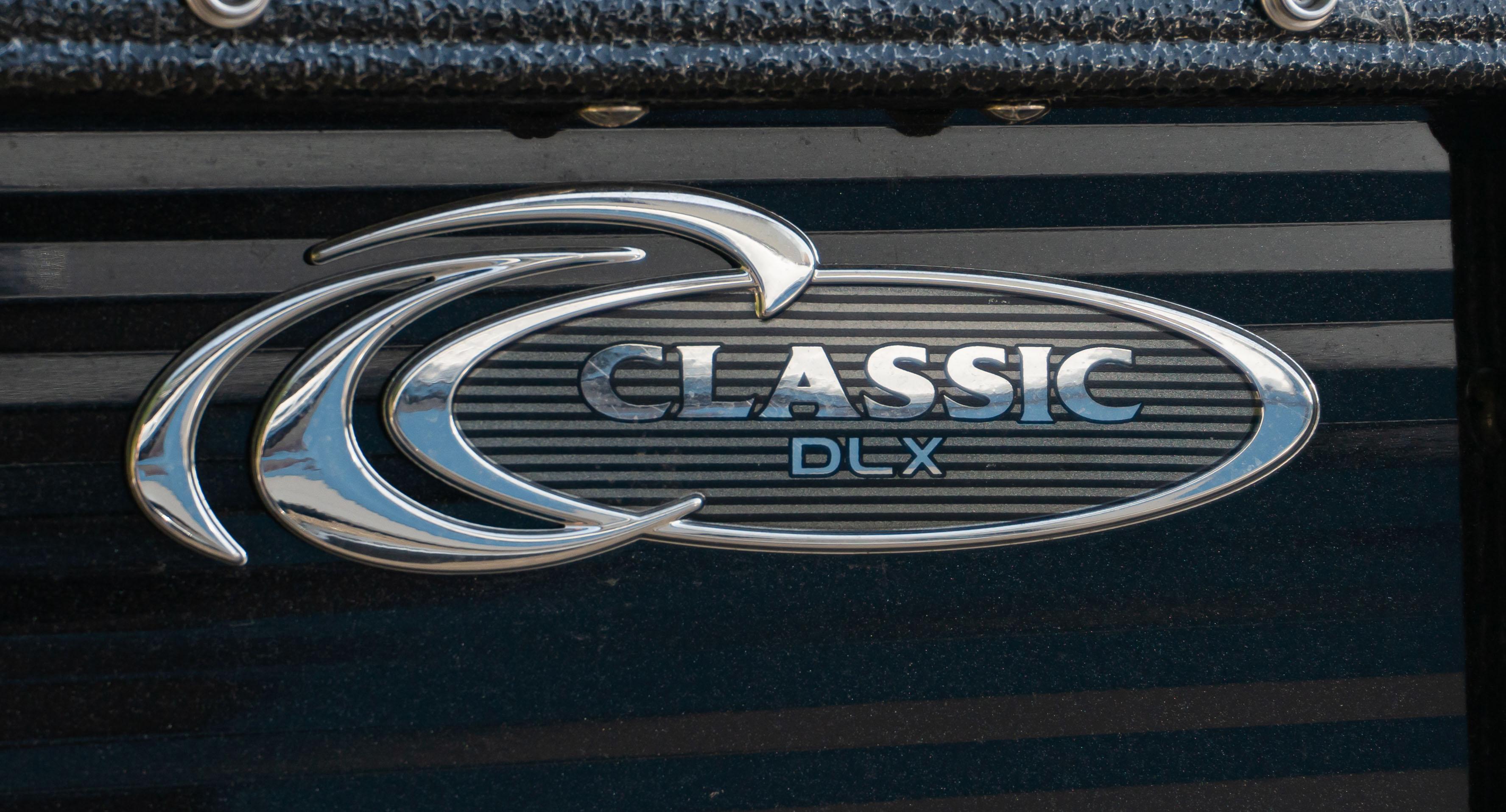 2023 Crest Classic DLX 220-3