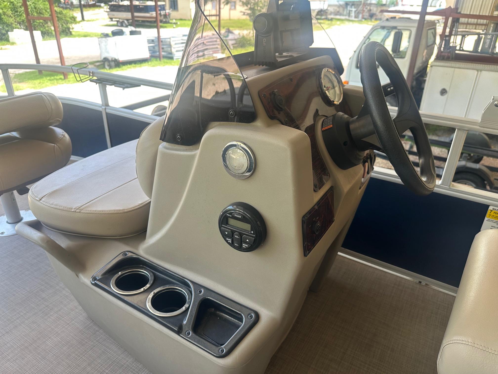 2020 Sun Tracker Bass Buggy 16 XL-5