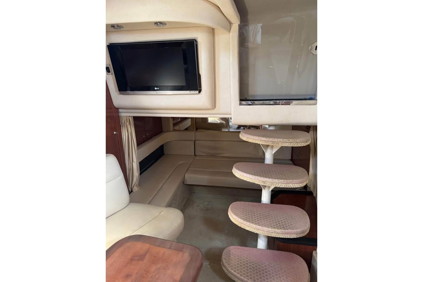 NC 10478 RC Knot 10 Yacht Sales NC 10478 RC Knot 10 Yacht Sales