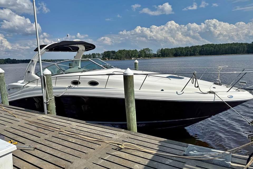 NC 10478 RC Knot 10 Yacht Sales NC 10478 RC Knot 10 Yacht Sales