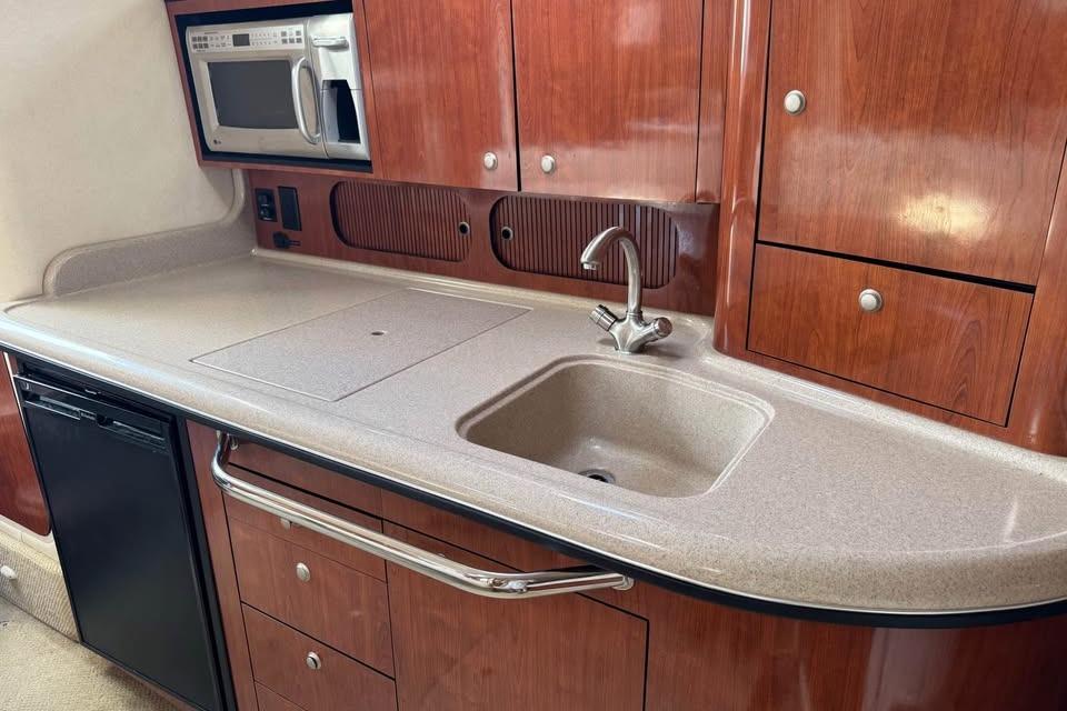 NC 10478 RC Knot 10 Yacht Sales NC 10478 RC Knot 10 Yacht Sales