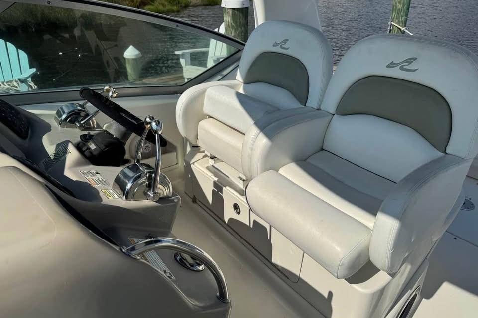 NC 10478 RC Knot 10 Yacht Sales NC 10478 RC Knot 10 Yacht Sales