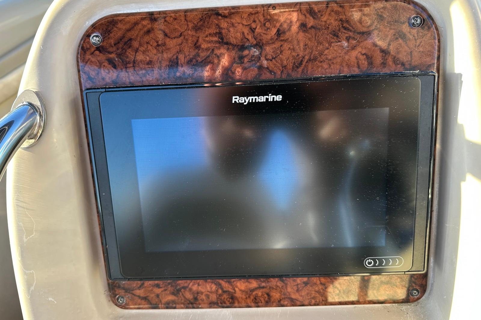 NC 10478 RC Knot 10 Yacht Sales NC 10478 RC Knot 10 Yacht Sales