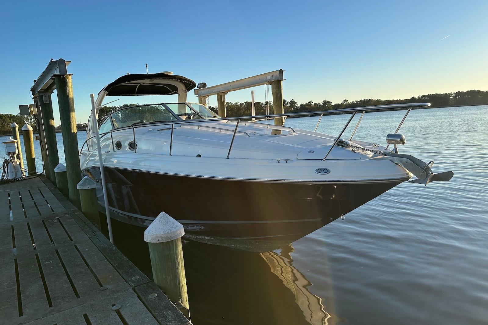 NC 10478 RC Knot 10 Yacht Sales NC 10478 RC Knot 10 Yacht Sales