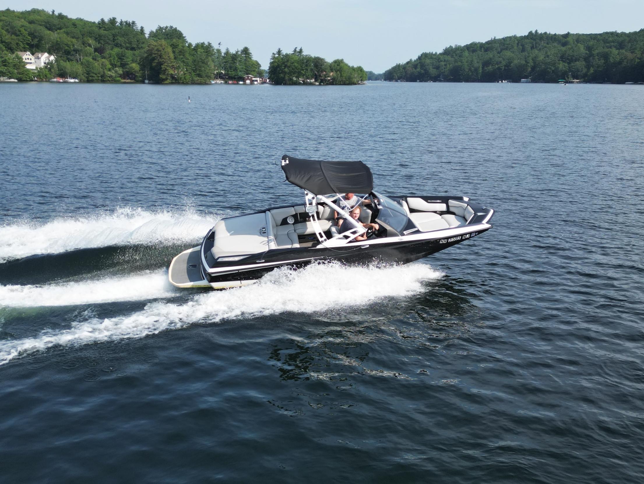 Boat image 3
