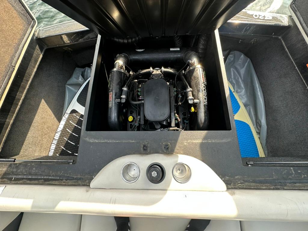 Boat image 17