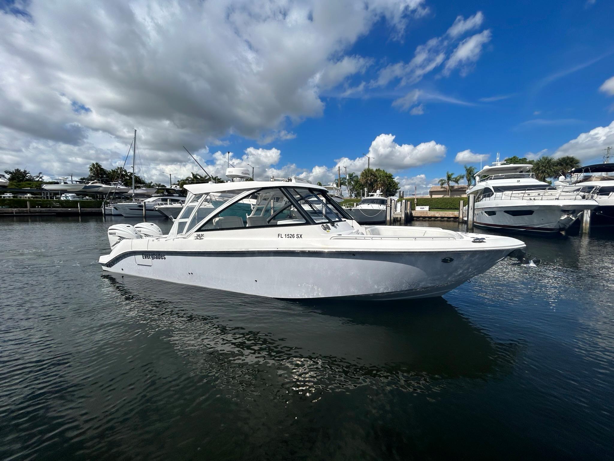 34' Everglades 340dc 2019 Yacht Photos Pics 34' Everglades 340DC- Profile