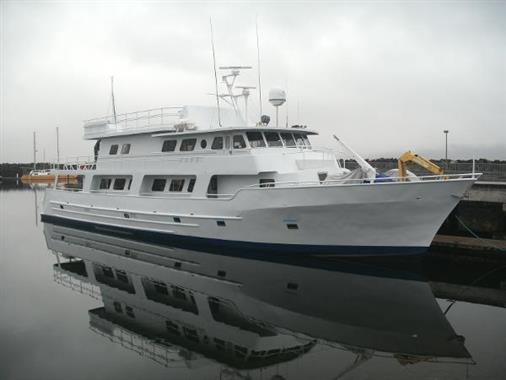 118 ft yacht for sale