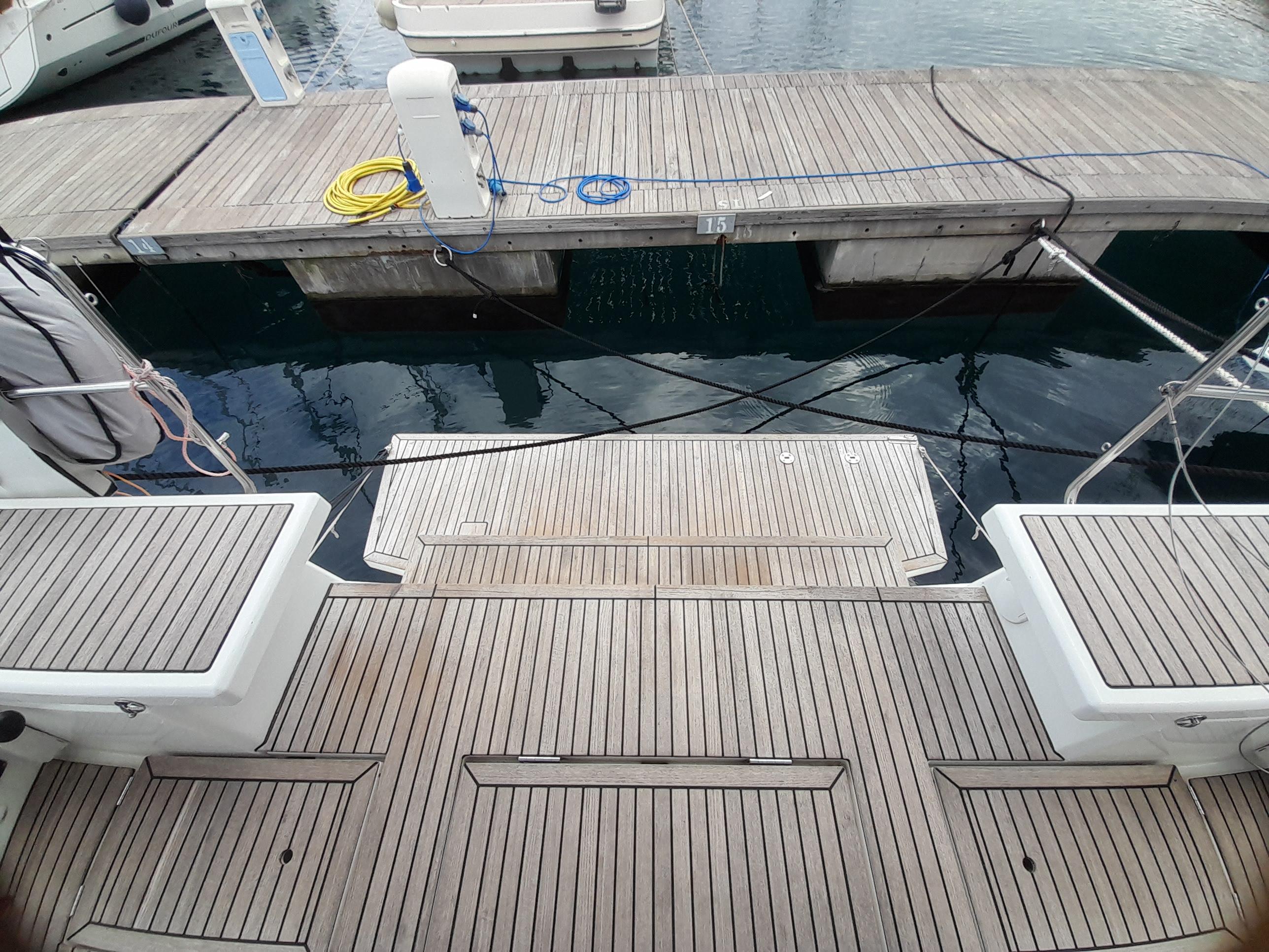 Yacht Photos Pics