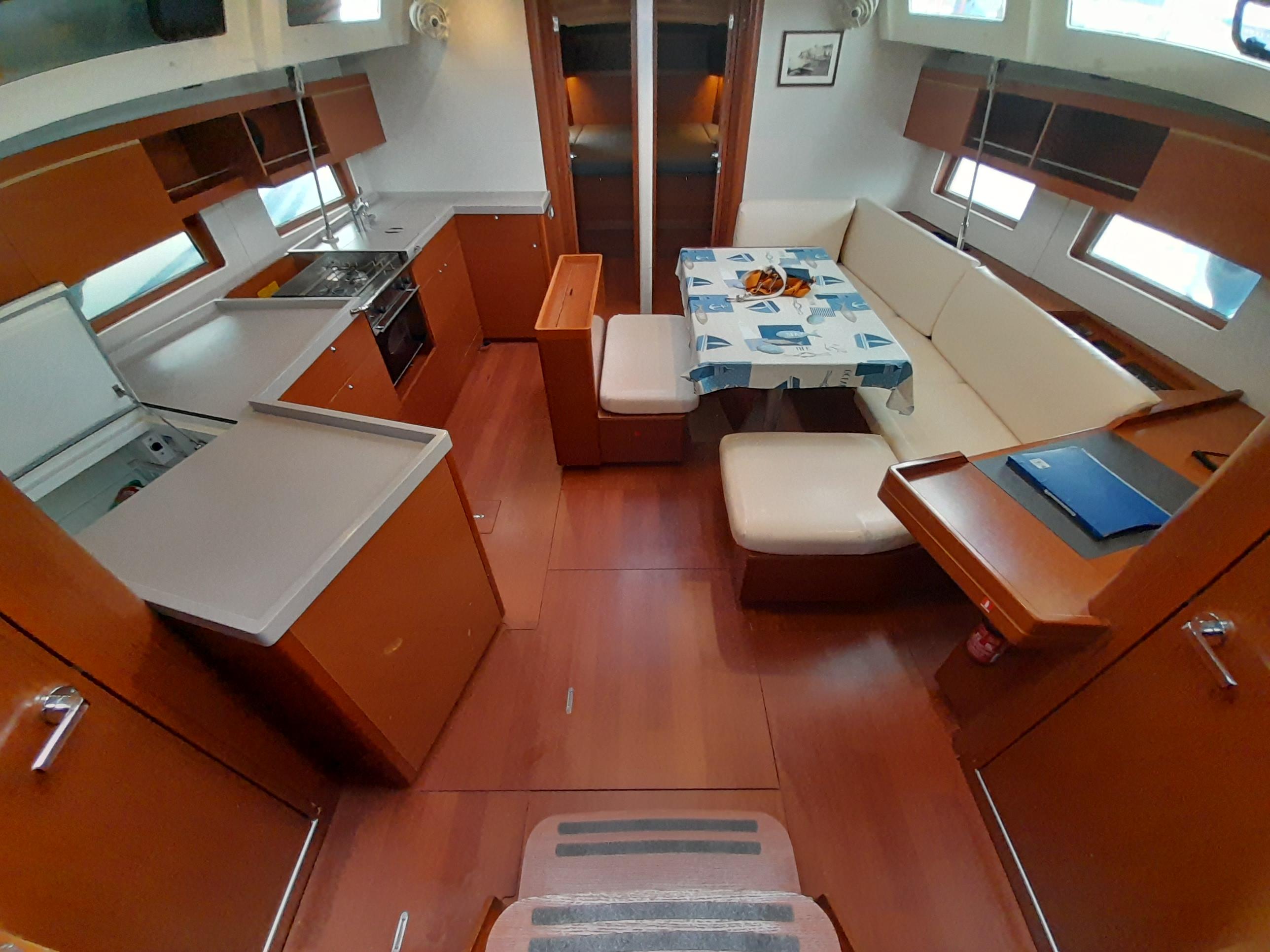 Yacht Photos Pics