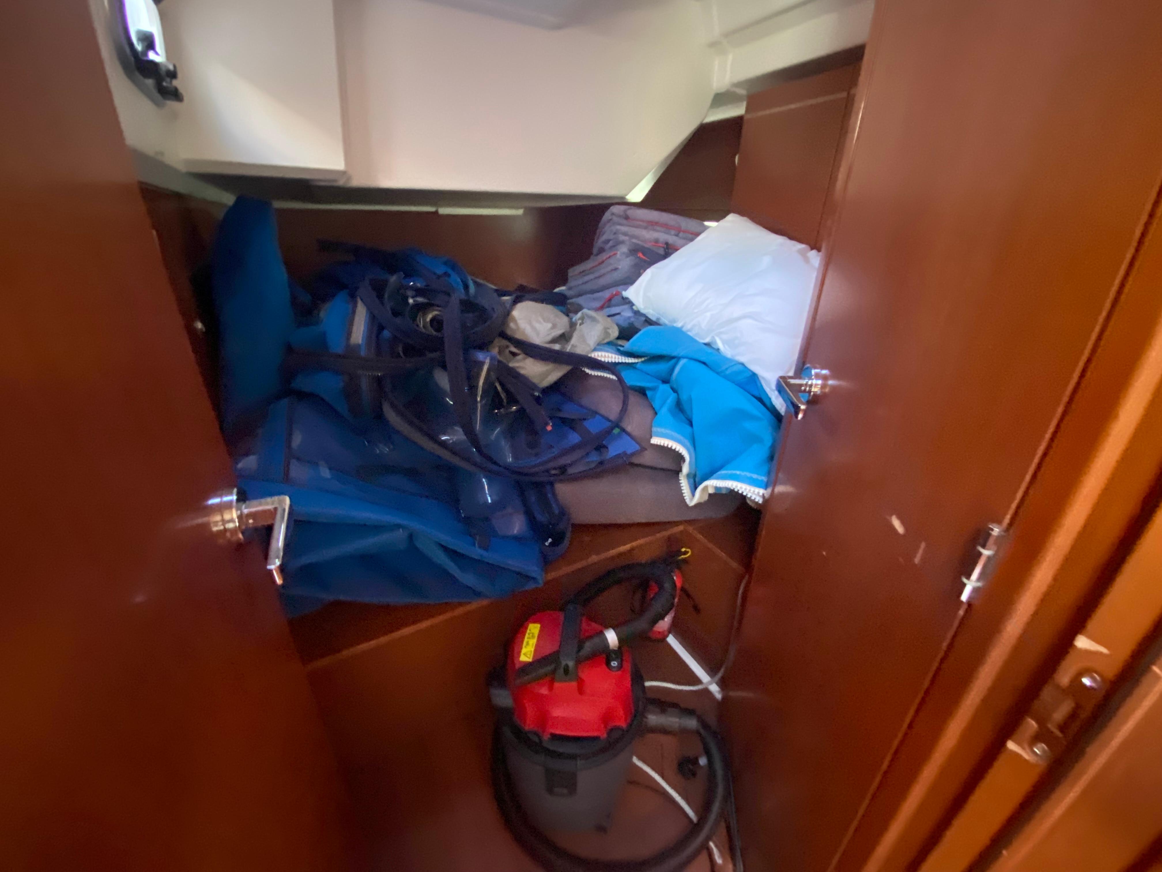 Yacht Photos Pics