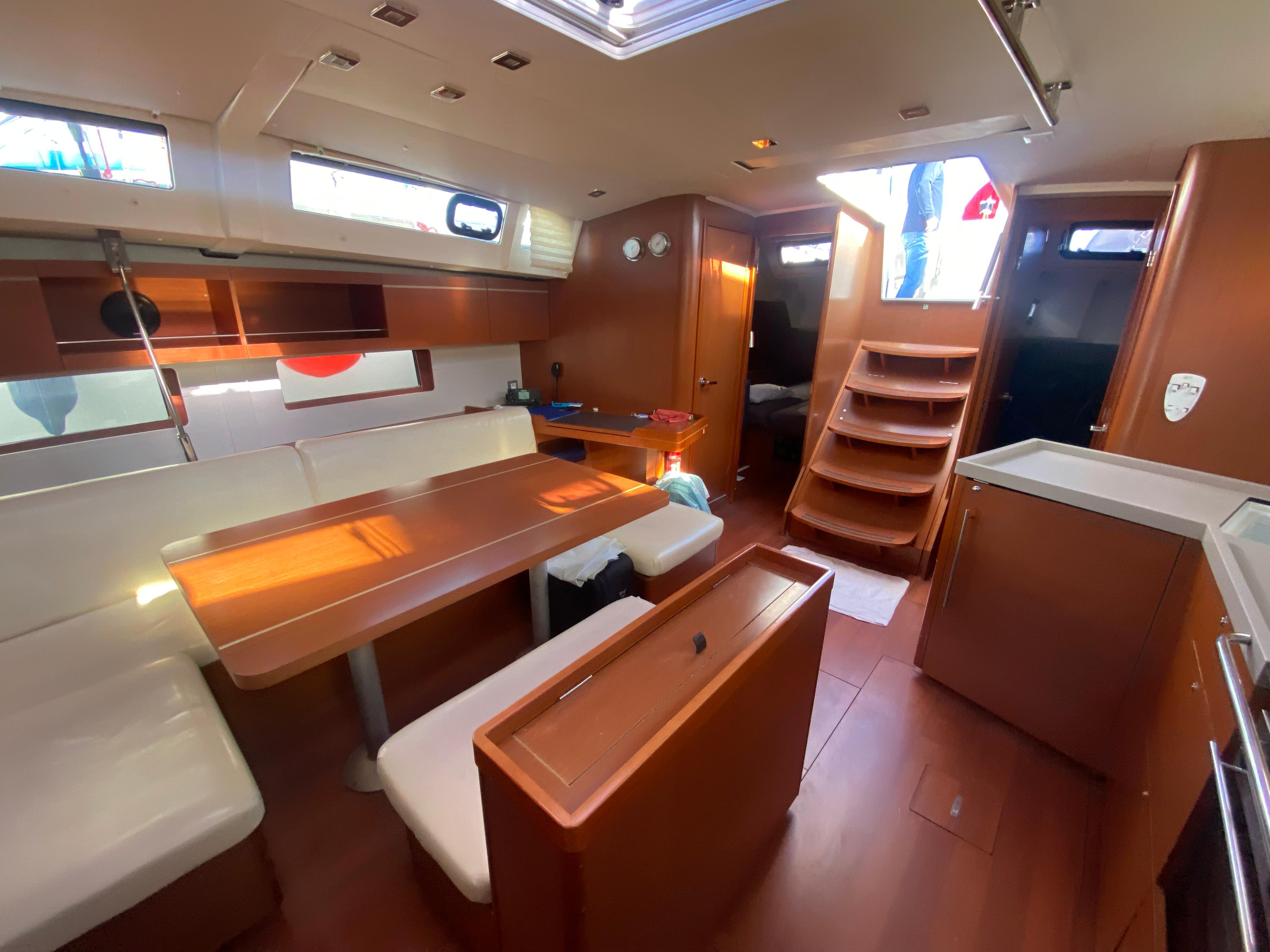 Yacht Photos Pics