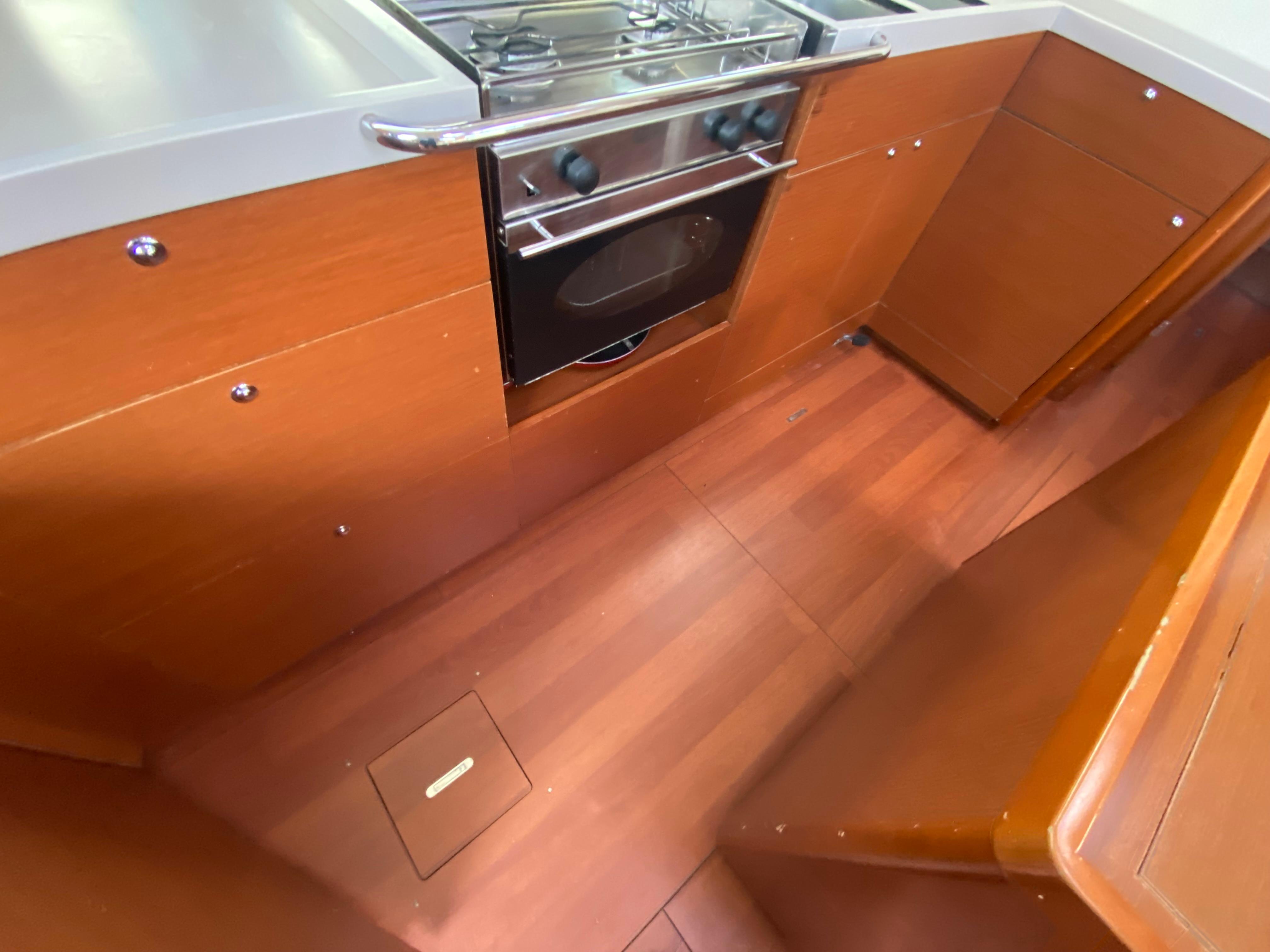 Yacht Photos Pics