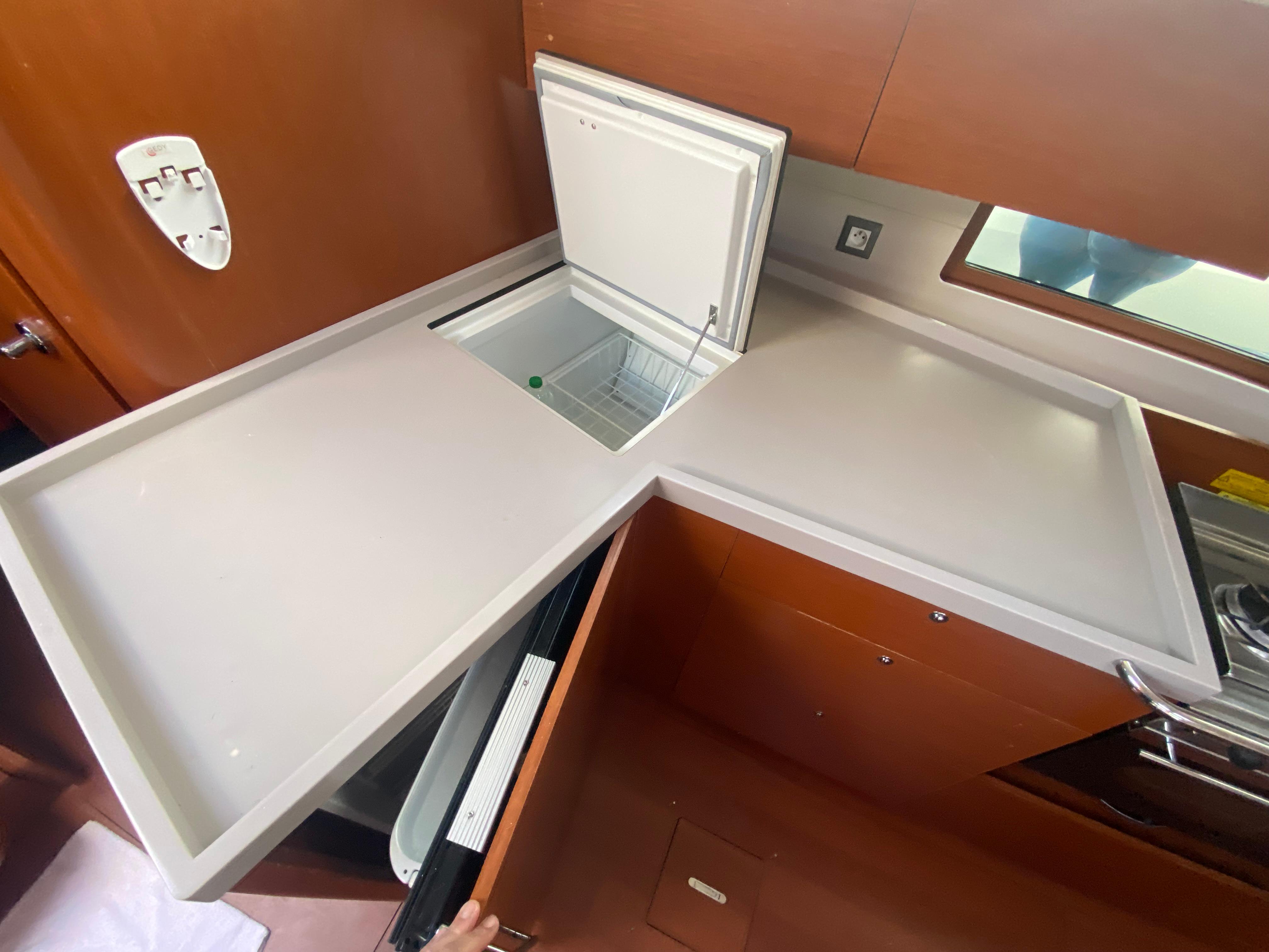 Yacht Photos Pics