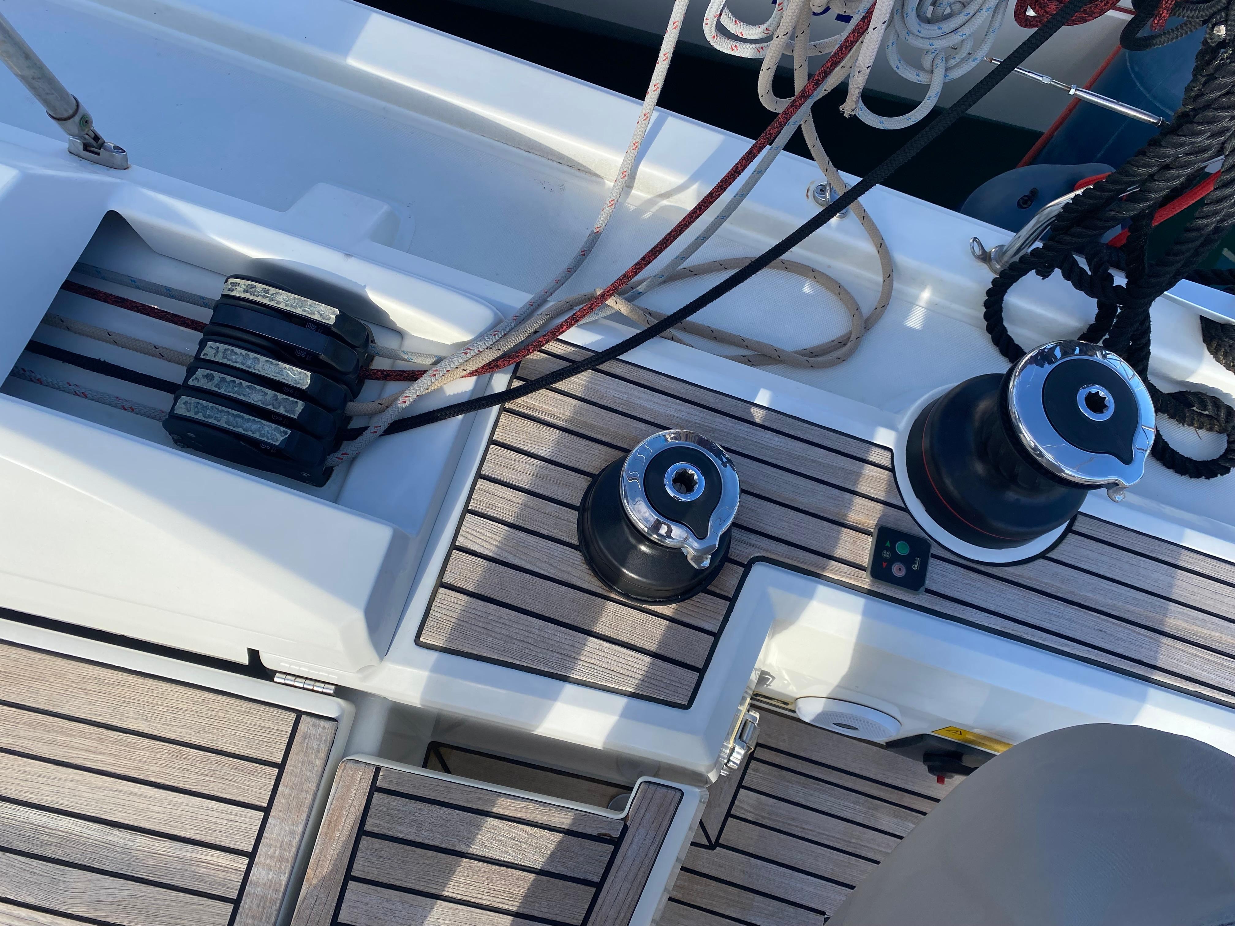 Yacht Photos Pics