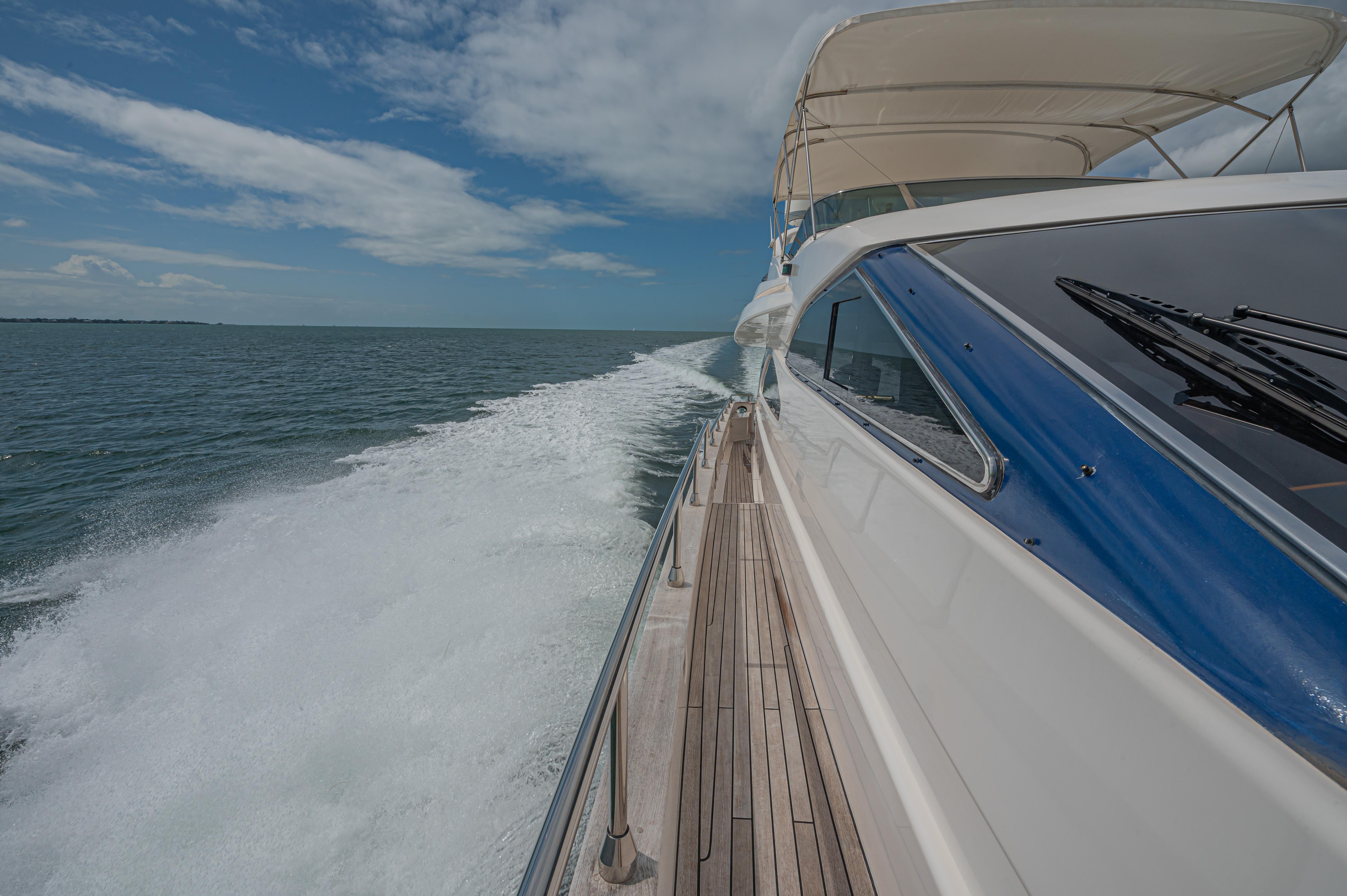 Astondoa-72 GLX 2002-Isabella K FL-US-9760052 | Thumbnail