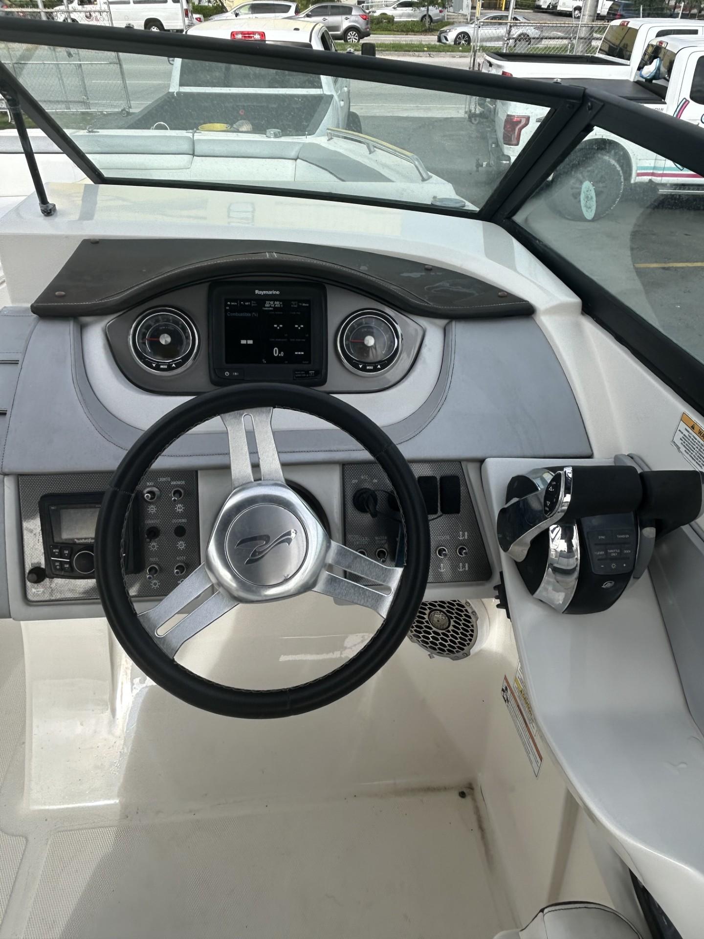 2017-sea-ray-sdx-290-outboard-power-9830052-20250606123323359-1_XLARGE