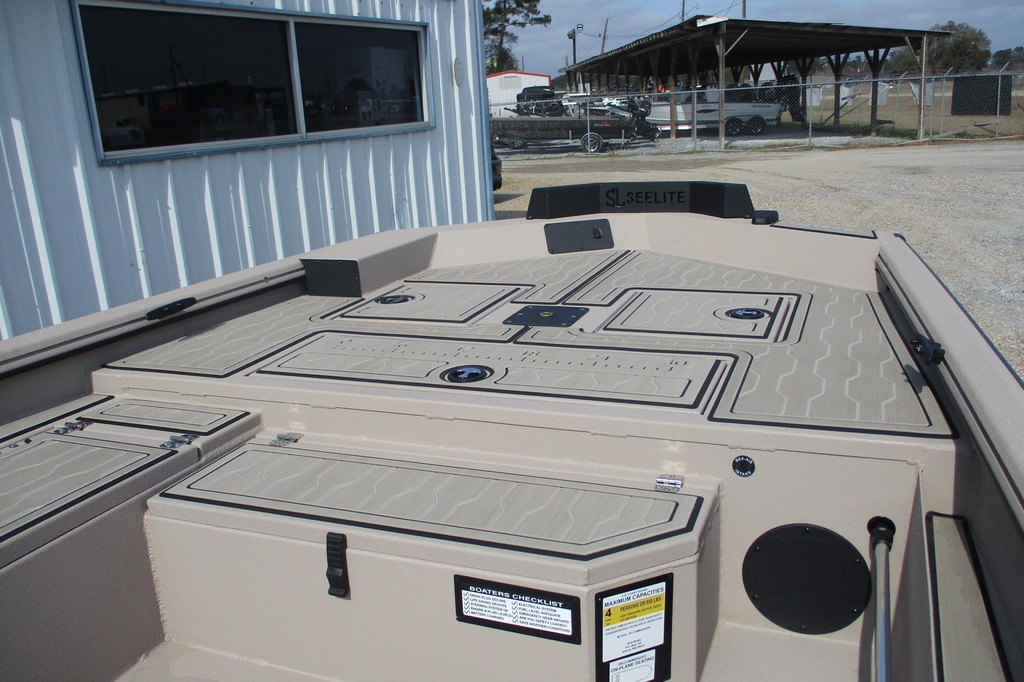 2026 Avid 18 Commander-7