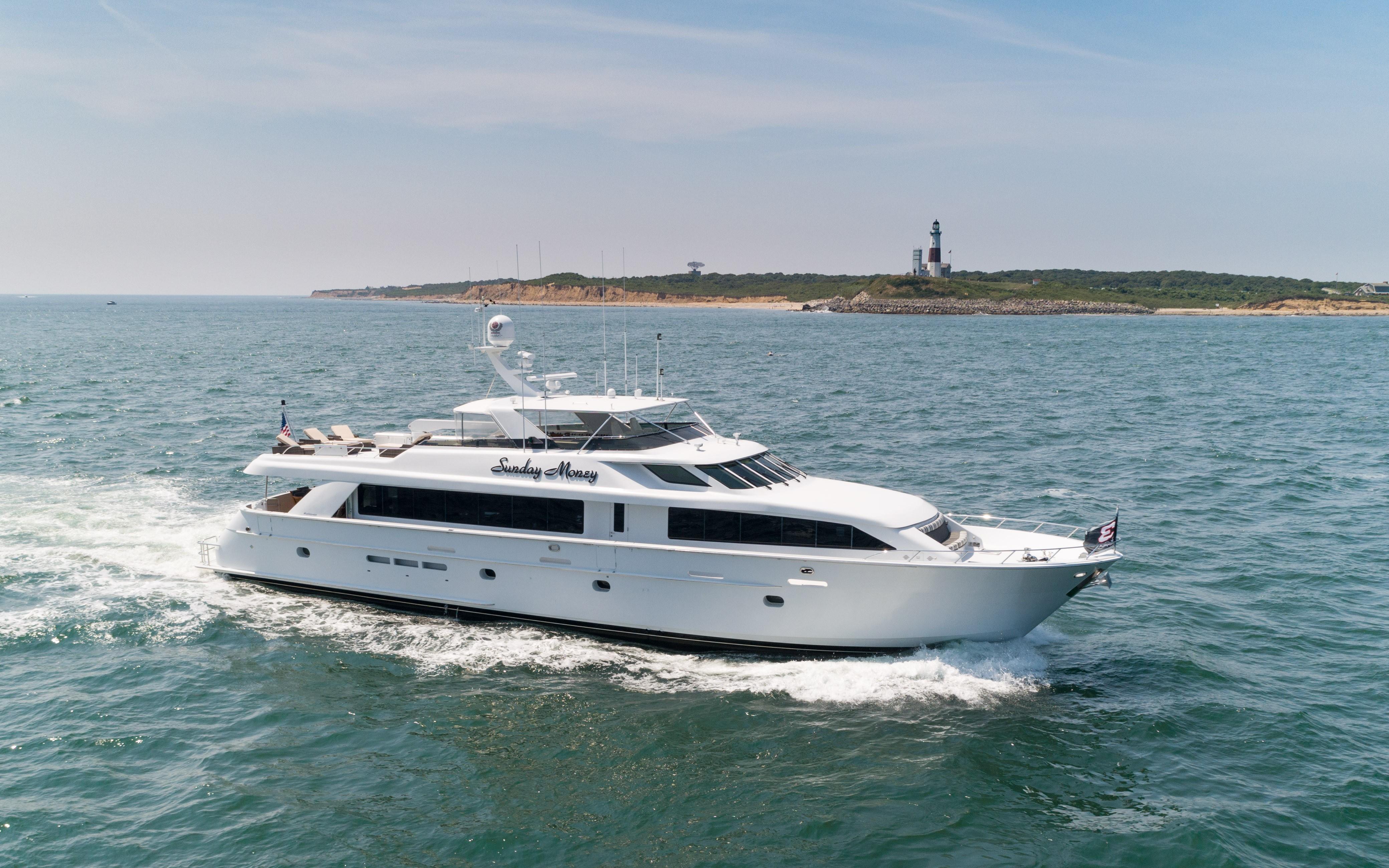 hatteras yachts 100 ft