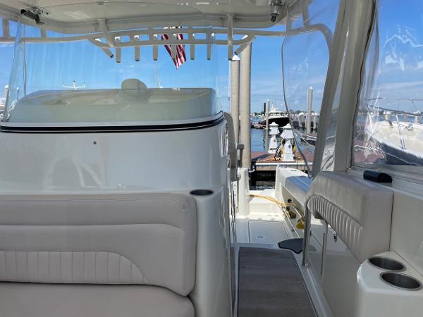 36' Hydra-Sports, Listing Number 100915684, - Photo No. 16
