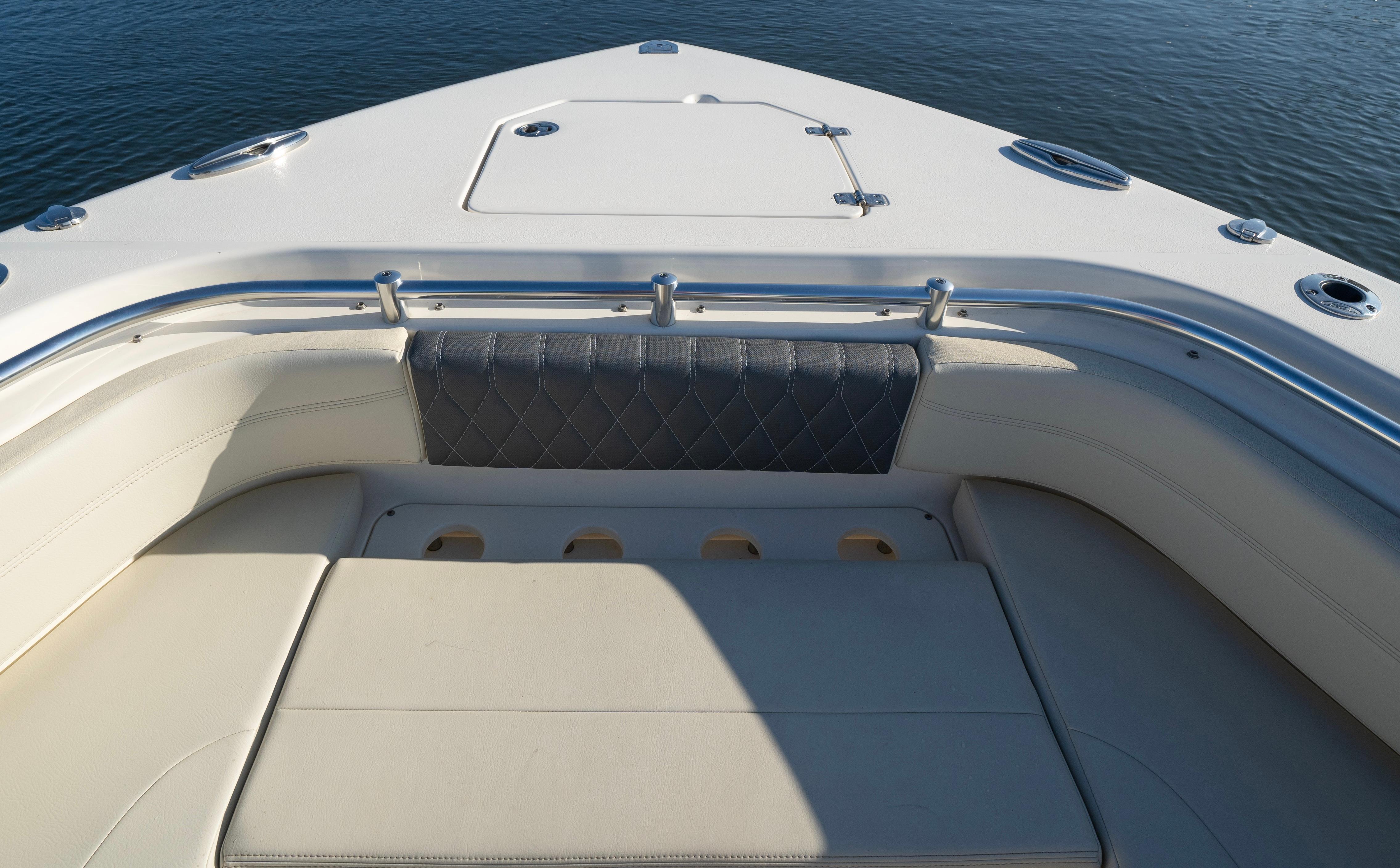 2022-cobia-350-center-console-power-9820067-20250529141247787-1_XLARGE