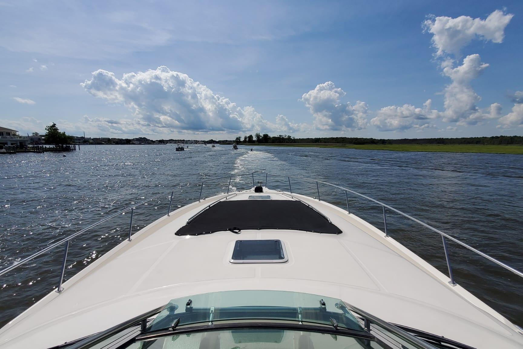 M 10634 EF Knot 10 Yacht Sales M 10634 EF Knot 10 Yacht Sales