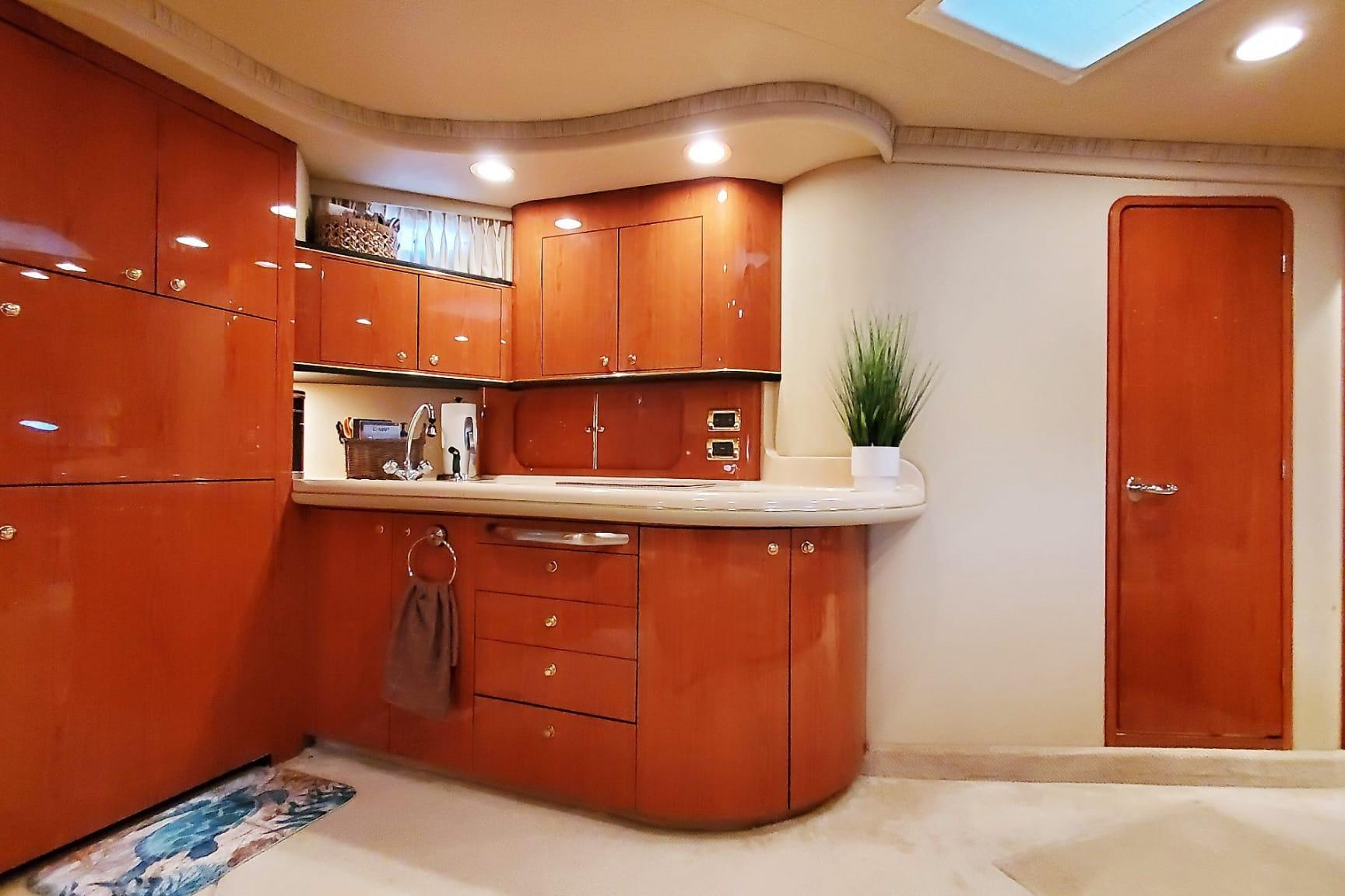 M 10634 EF Knot 10 Yacht Sales M 10634 EF Knot 10 Yacht Sales